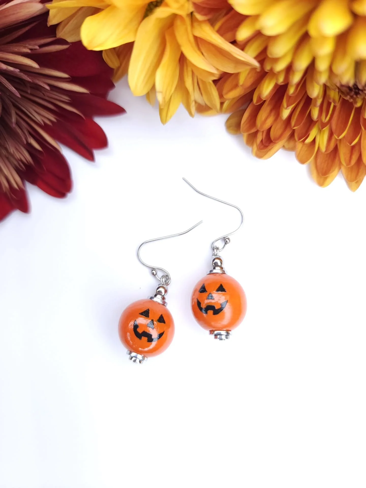 I don&rsquo;t want the season to sneak up on you and leave you with nothing festive to wear. 🎃

So often, I&rsquo;ve poured my energy into making October fun for everyone else&mdash;festive t-shirts, apple picking, pumpkin patches, trick-or-treating