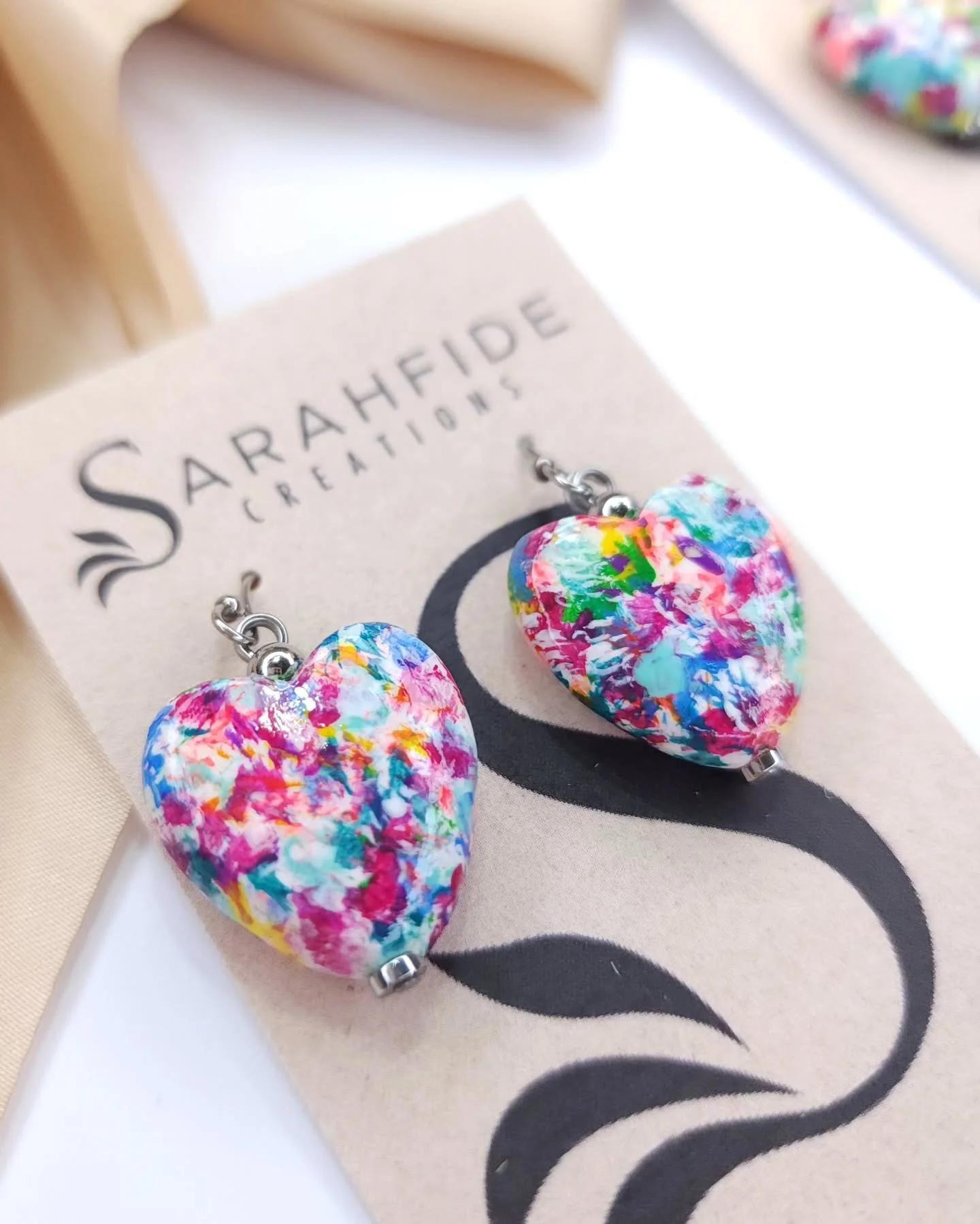 Today, I'm featuring the Garden Goddess Sabrina earrings - a custom request that earned a permanent spot on the site. Can you get any more perfect than the Garden Goddess painted on a heart? I say the Garden Goddess is what my insides look like...

?