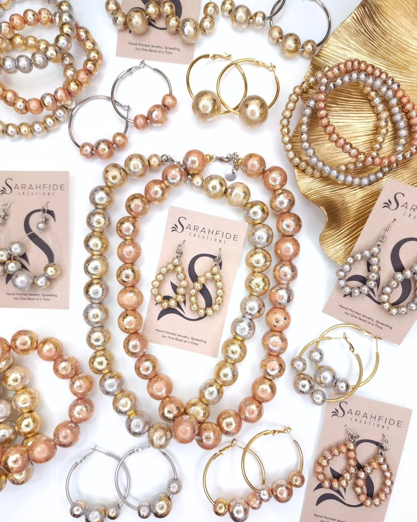 🥇🥈🥉 Going for GOLD! (And Silver! And Rosegold!)

Just added NEW pieces to my Sparkling Collection PLUS restocked your soldout favorites! 

Every piece is hand-painted (by me, see reels) with dazzling gold and silver accents. 

Lightweight. 
Comfor