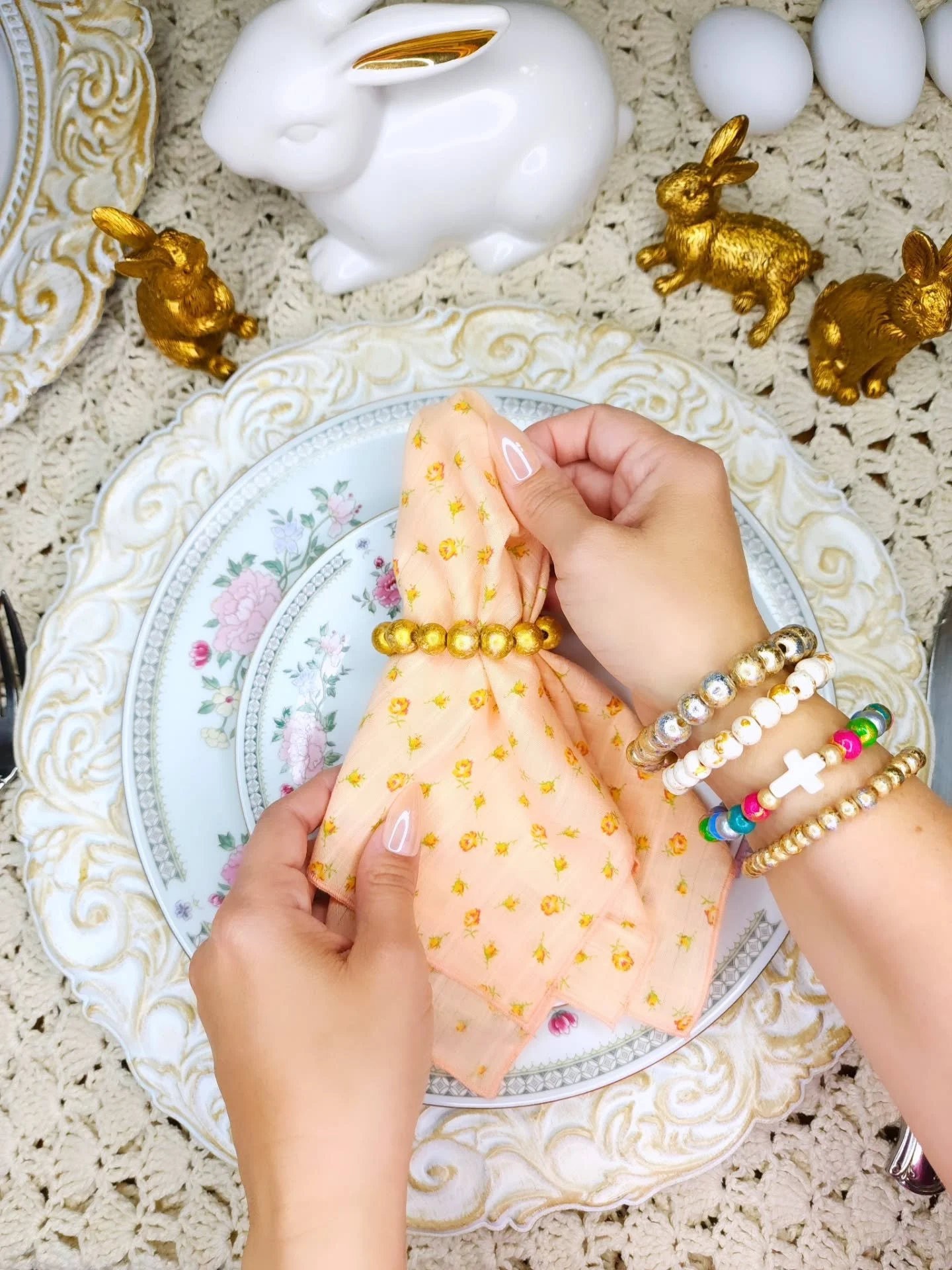 Yesterday was such a beautiful day. ♡

Days like yesterday fuel me.

I love spending time with family.
I love going to church.
I love dressing up.
I love laughing.
I love eating.

Love, love, LOVE!!!

But the thing I loved most about yesterday? 
I ce