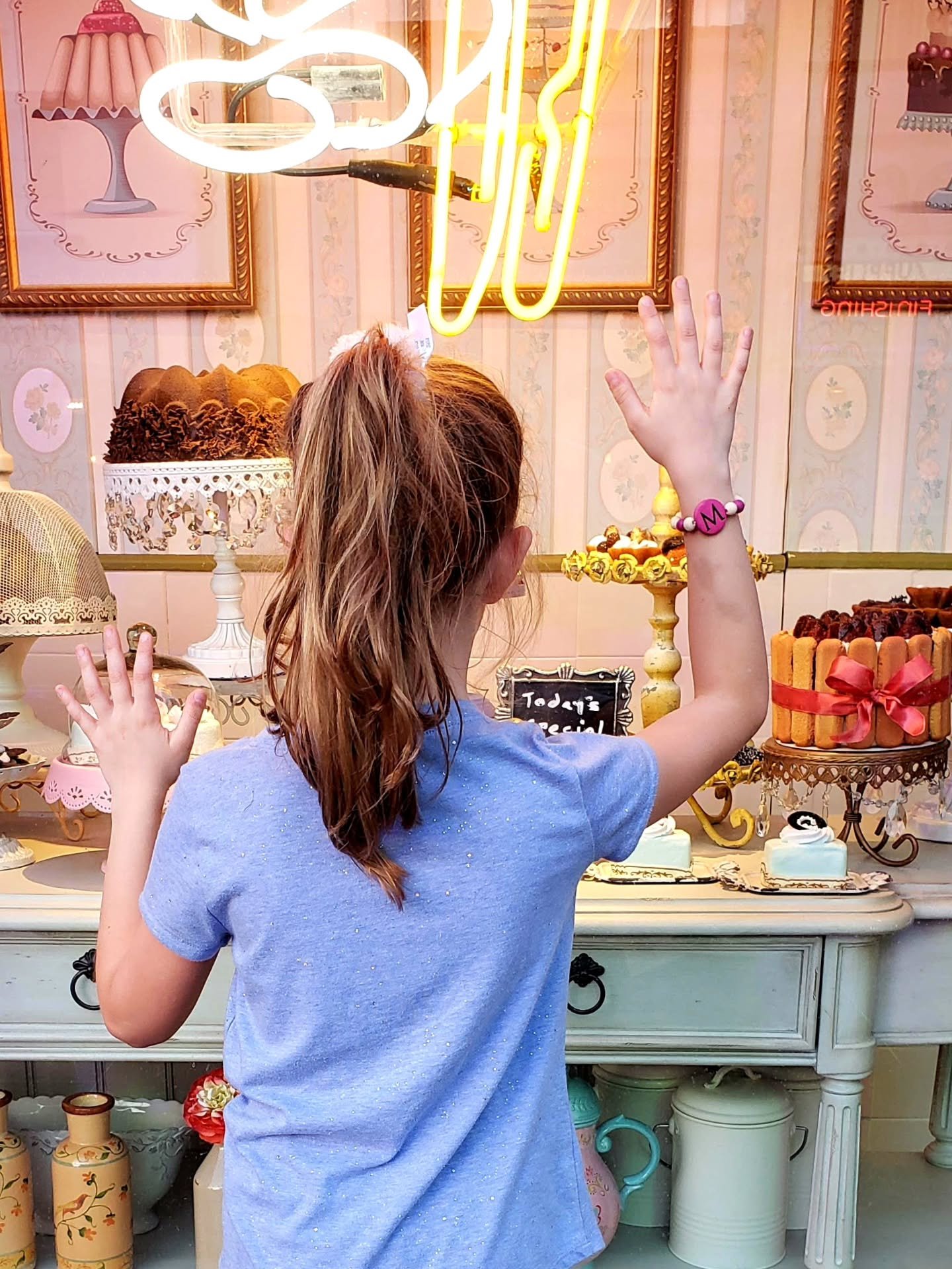 Yesterday we celebrated Aleiah, our kind, compassionate, witty, imaginative, colorful, whimsical, brave, strong, tuba loving, middle daughter, who turned ✨ 15.

It was a beautiful day.

On the way to start Aleiah's birthday celebration by having a fa