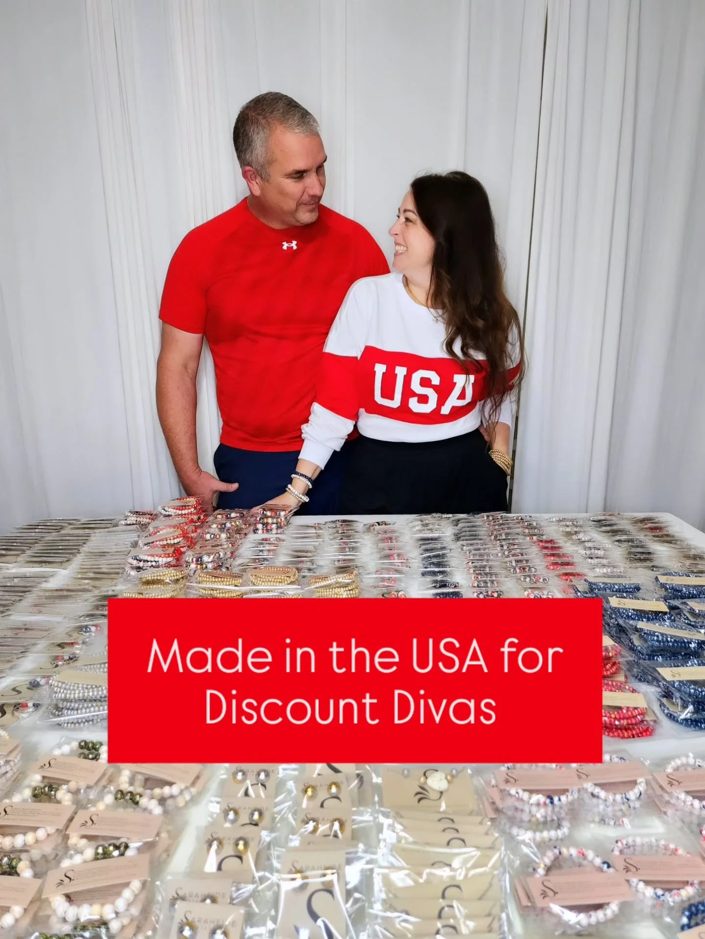 Made in the USA for @discount_divas !!!🤩
Red❤️ + White🤍 + Blue💙 = 🔥

From beautiful silver and gold marbling, to soaring eagles, finished with 👋 five sparkling ☆stars! I packed everything Americana into this fabulous elevated ❤️🤍💙 collection!
