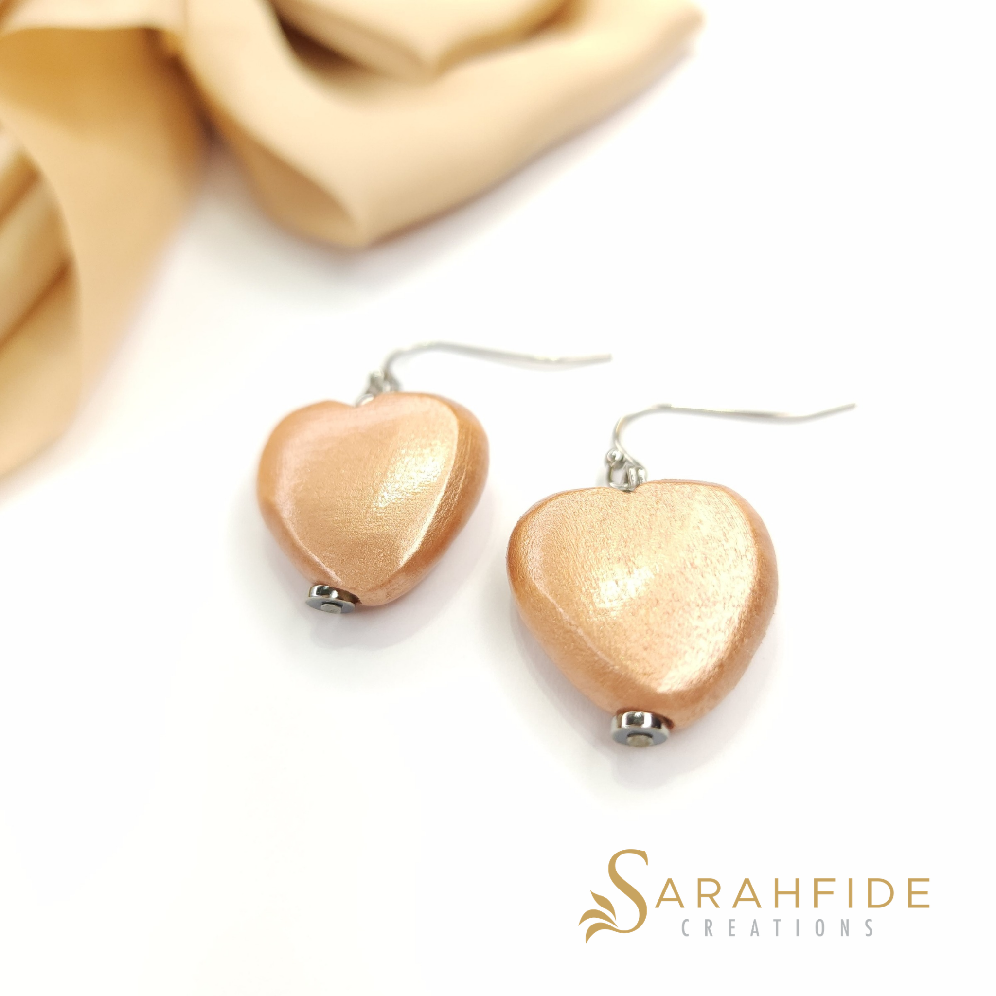 Sabrina Small Heart Wood Dangle Earrings