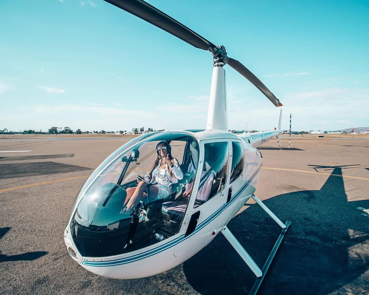 My new favorite way to explore San Diego… ππ₯π‘
As my interest in real estate has grown over the past few months, I have been exploring San Diego and trying to get a feel for all of the different neighborhoods. This helicopter ride with @cor