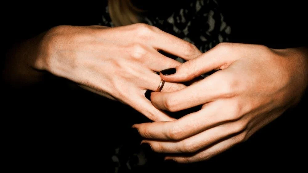 EPISODE 24: FIRST WIDOWS CLUB