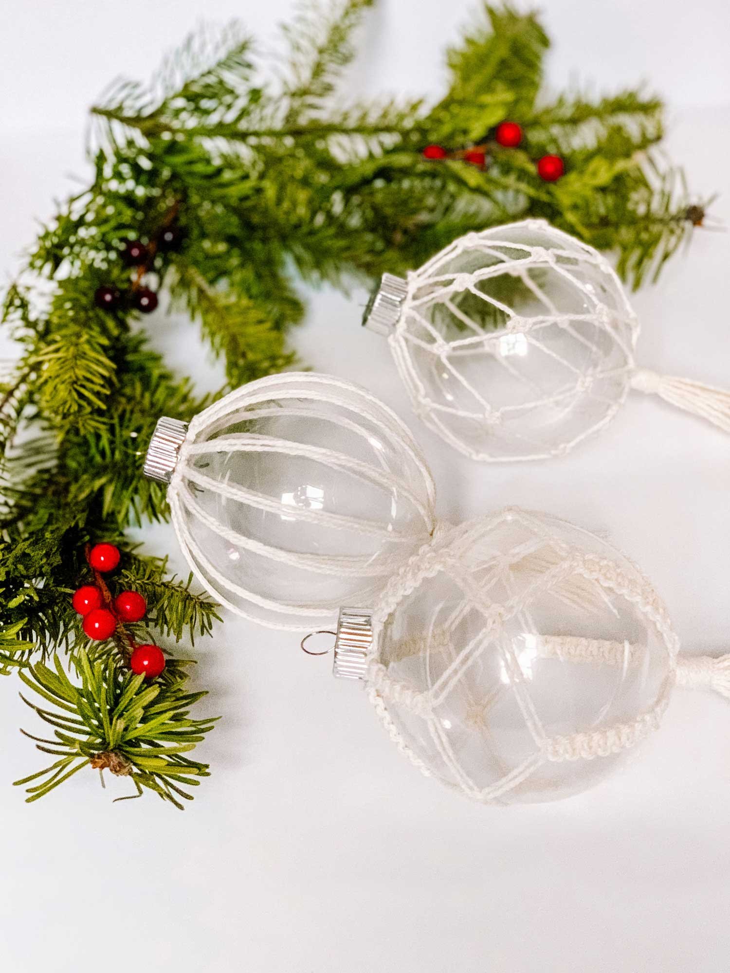DIY Clear Christmas Ornament: Candy Canes in Glass 