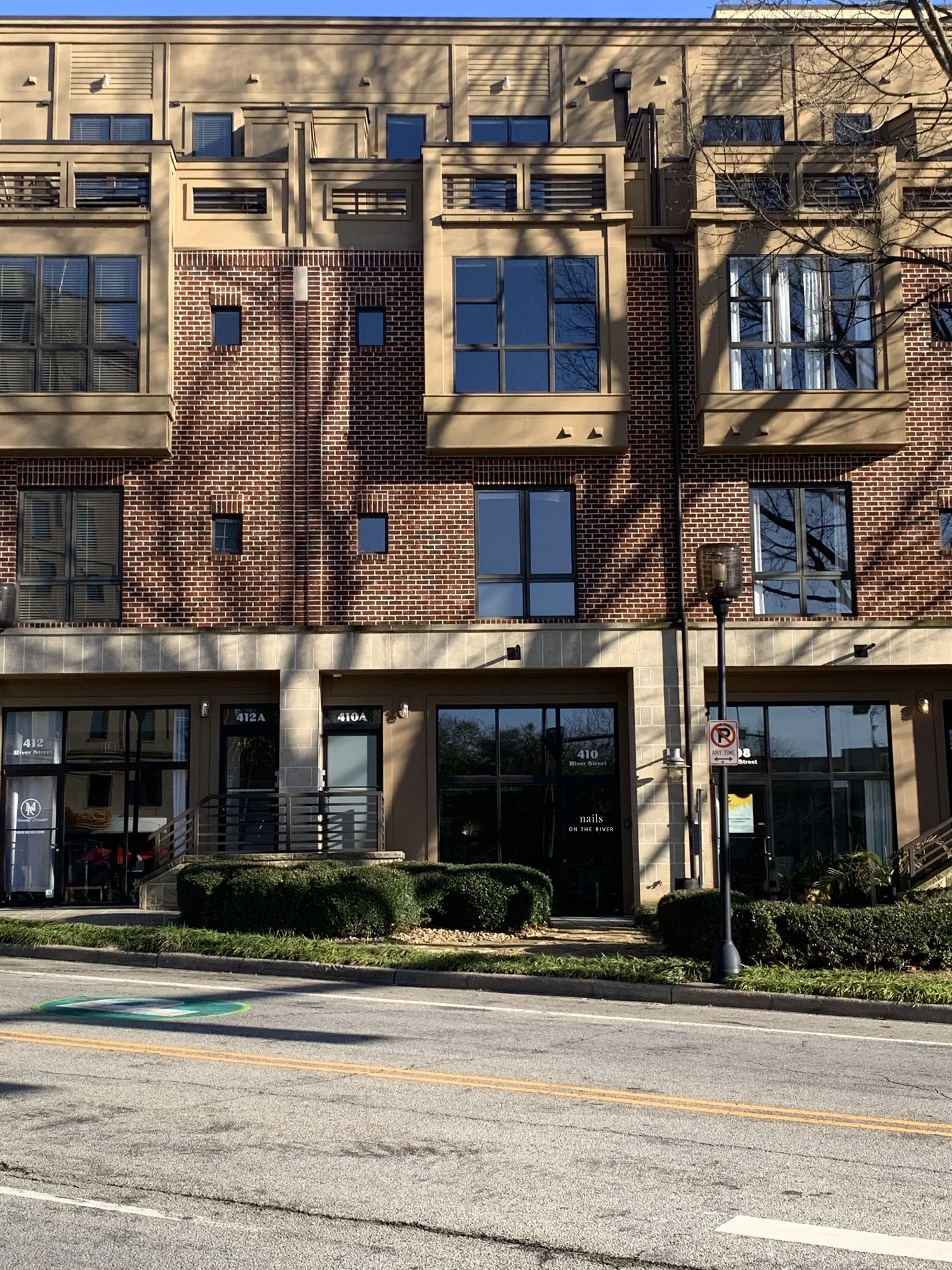 About Us — NAILS ON THE RIVER