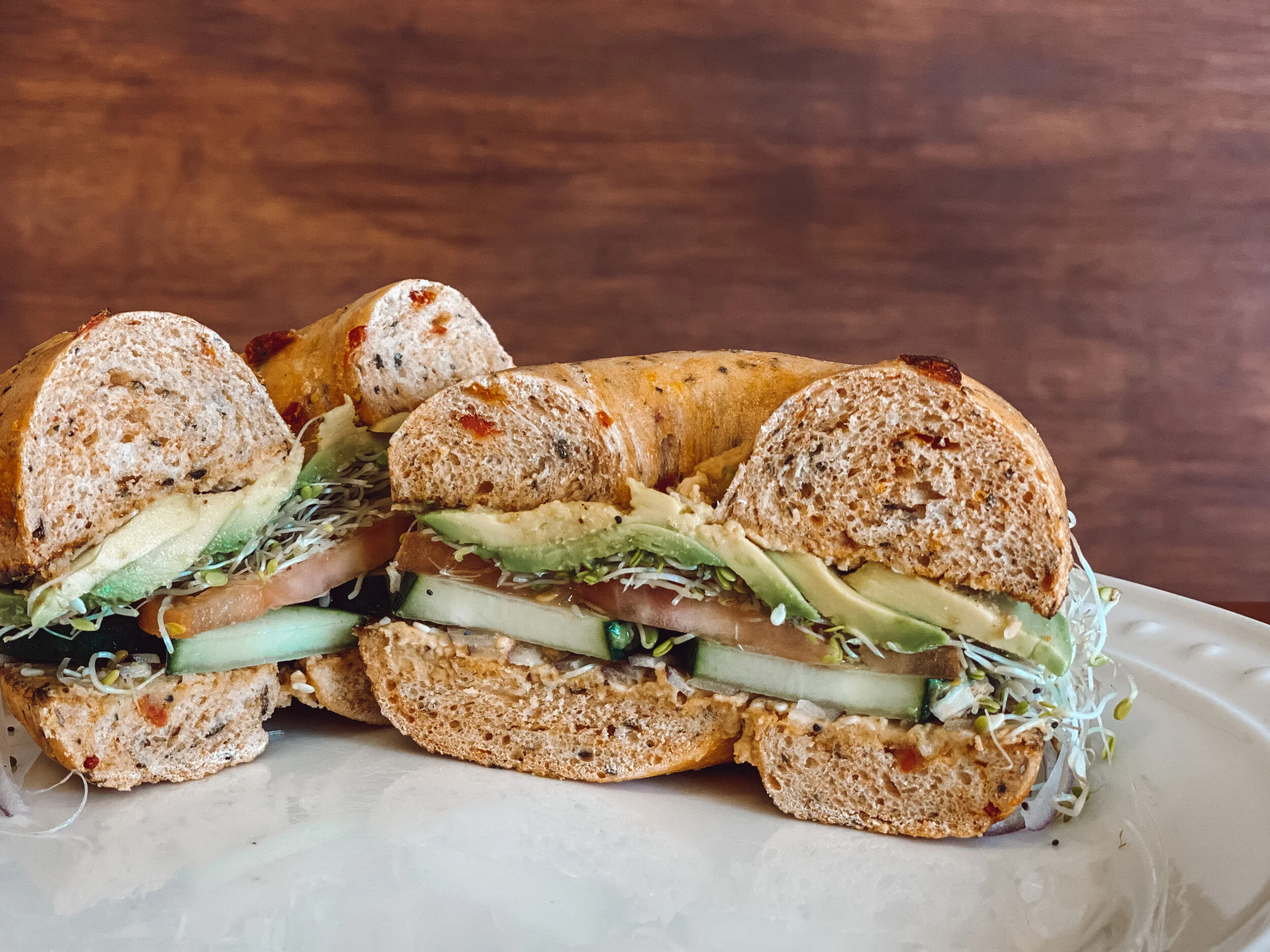 vegan hummus bagel sandwich