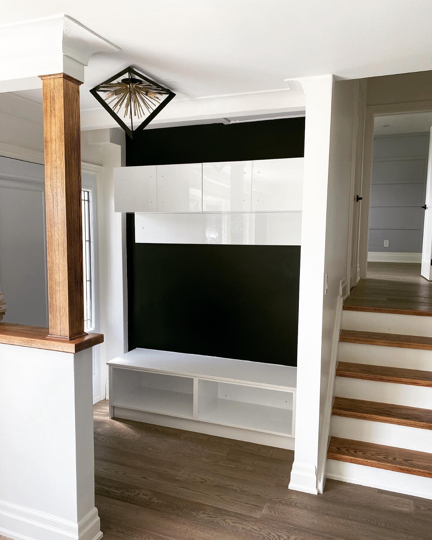 I promise this is the same mudroom. Small change but massive results. Pictures of the final product coming soon &gt;&gt;

#CrosslinkHomes #CustomHomes #Renovations #Mudroom #Bench #Quartz #Paint