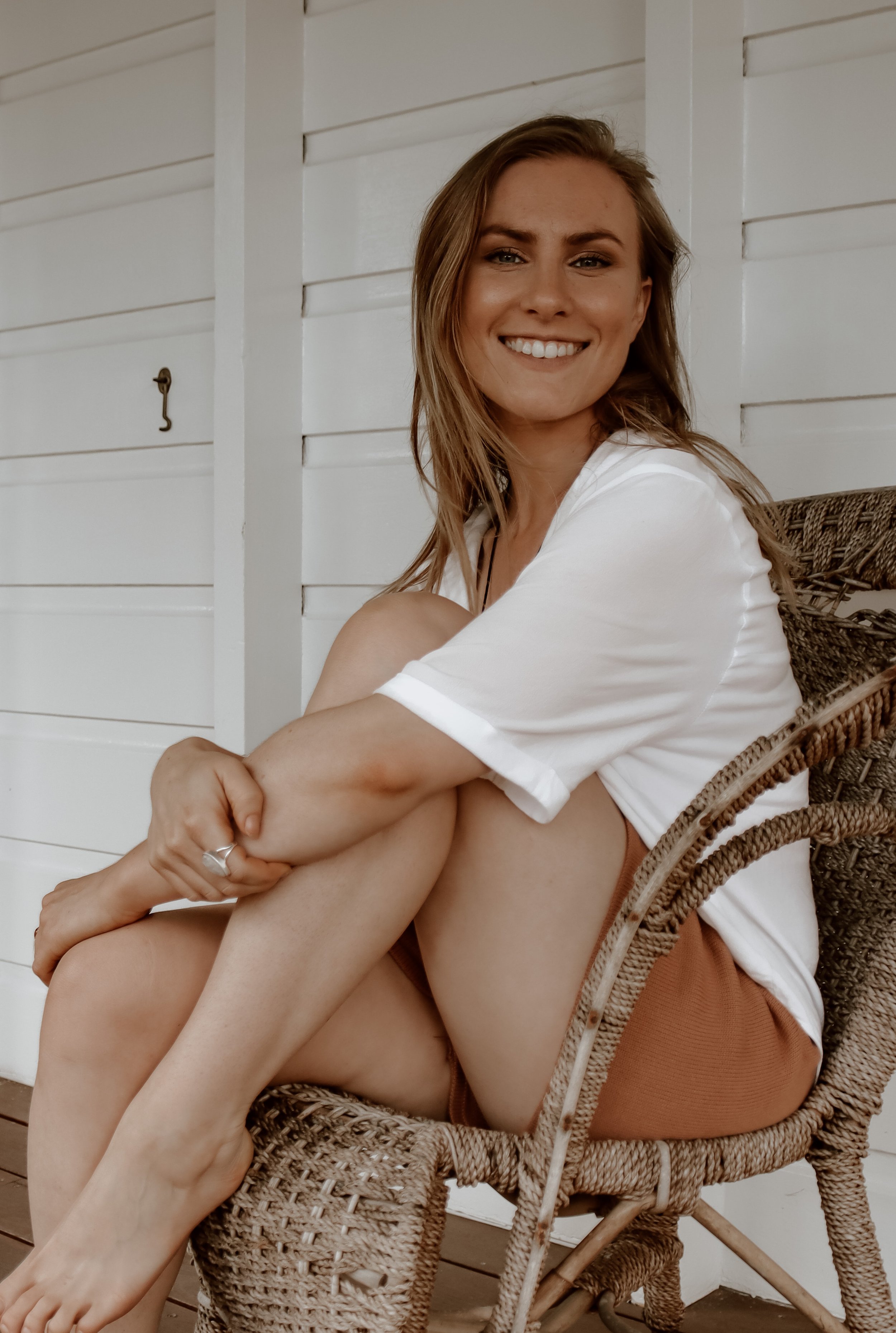 Rachel Hodgens Headshot portrait.jpg