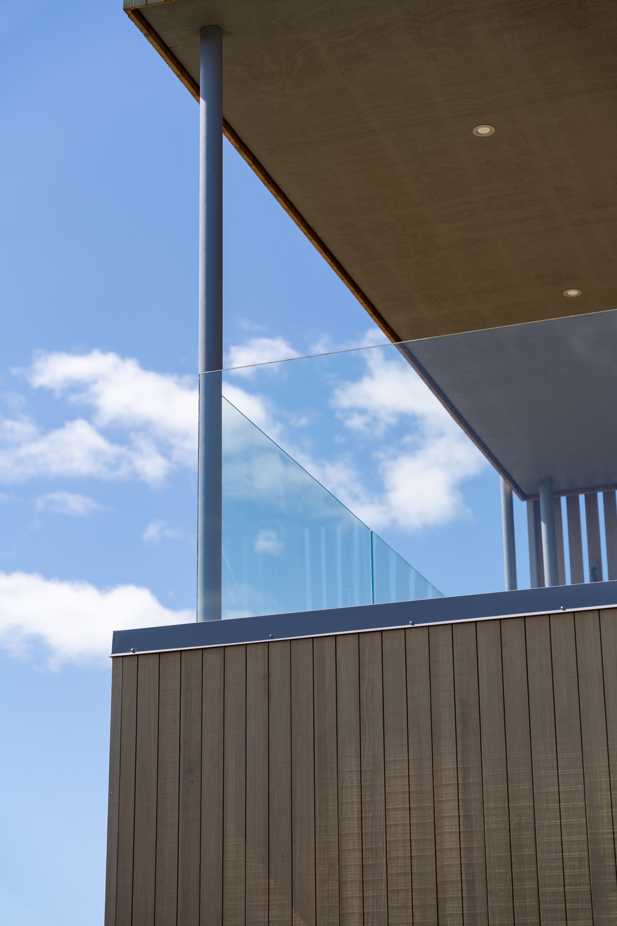Face Fixed Infinity System with 13.52 Sentry Laminate. Powder coated Dulux colour range.