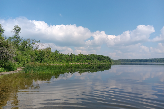 Lutter8 Looking in to Canada from North Dakota.png