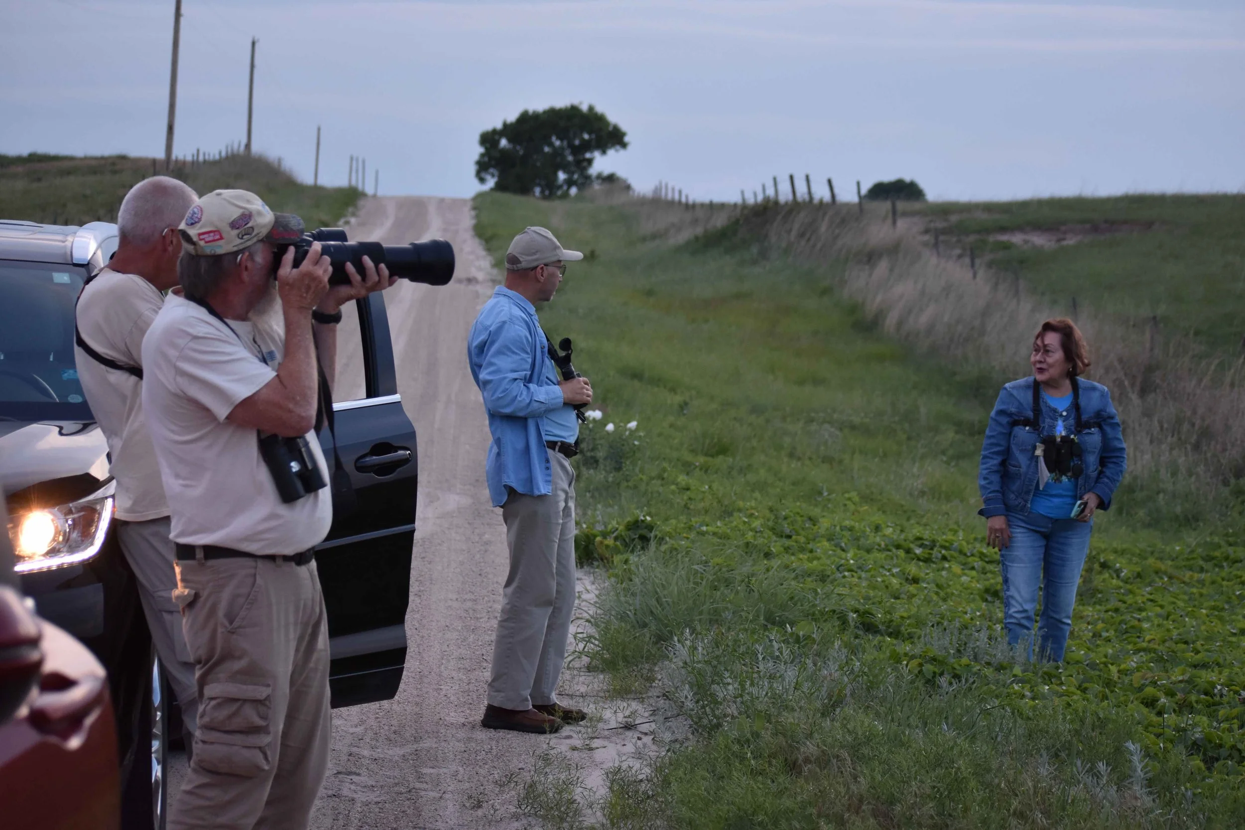 Birders Friday night.JPG
