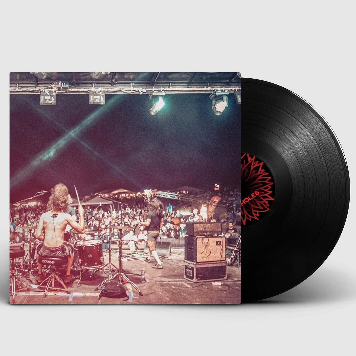 Bun. Avem 3 discuri noi la pre - order pe Magazinul Supersomnic. 
* Pinholes - Flori de Mucegai Partea 1
* Somnușor - Cuvinte Cuvinte
* Luna Amară - Aproape.
Link in bio către Magazin, iar full info &icirc;n descrierea produselor. 
Ce primăvară minun