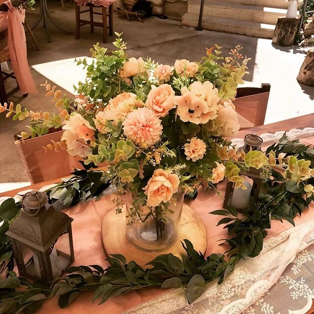 We&rsquo;re so excited to share some new creations with you soon. Had a wonderful day at our photoshoot today. @withthisring_cyprus 
Here&rsquo;s a sneak peek of what&rsquo;s to come... 💖
.
.
#weddingdecoration #weddingflorals #weddinginspiration #w