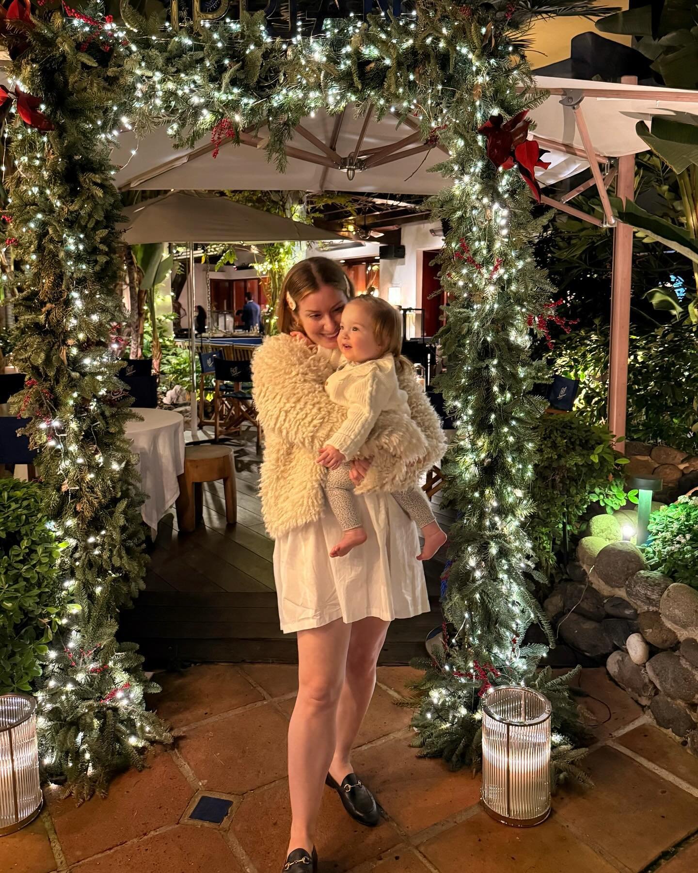 Pasta, sunrises, room service, whispering, screaming, the sweetest baby kisses, pacing all night, rushed meals, perfect meals, a new moon and a new year 🌒 ✨🌷
