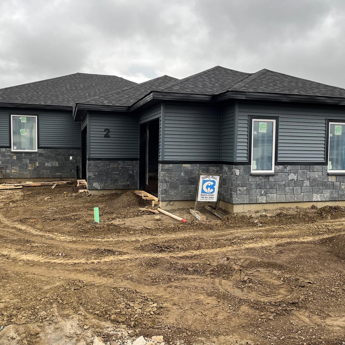 Finishing work underway for 2 Berwick Bay!!! And it&rsquo;s starting too look🤩🤩 @live.in.ardrossan @ryan_mcdonald_  #customhomes#bungalow#localbusiness#ardrossan#solarpower#homedesign