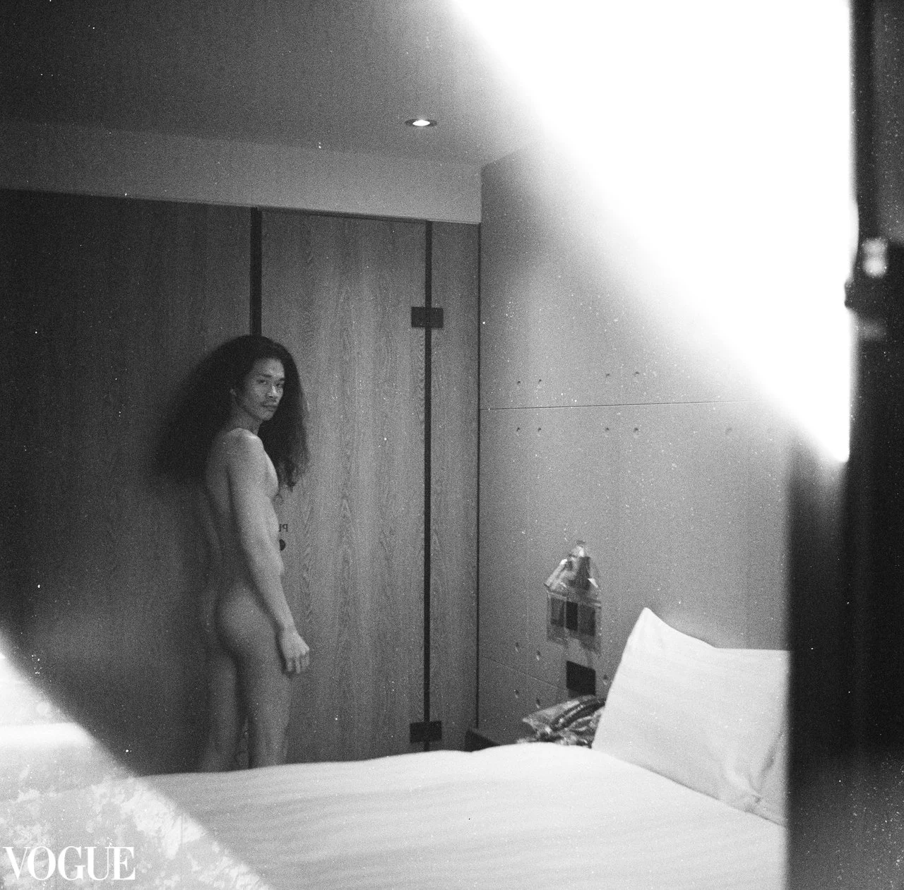 yi-chen-lee-vogue-paris-photographer-artistic-selfportrait-bw-film.jpg