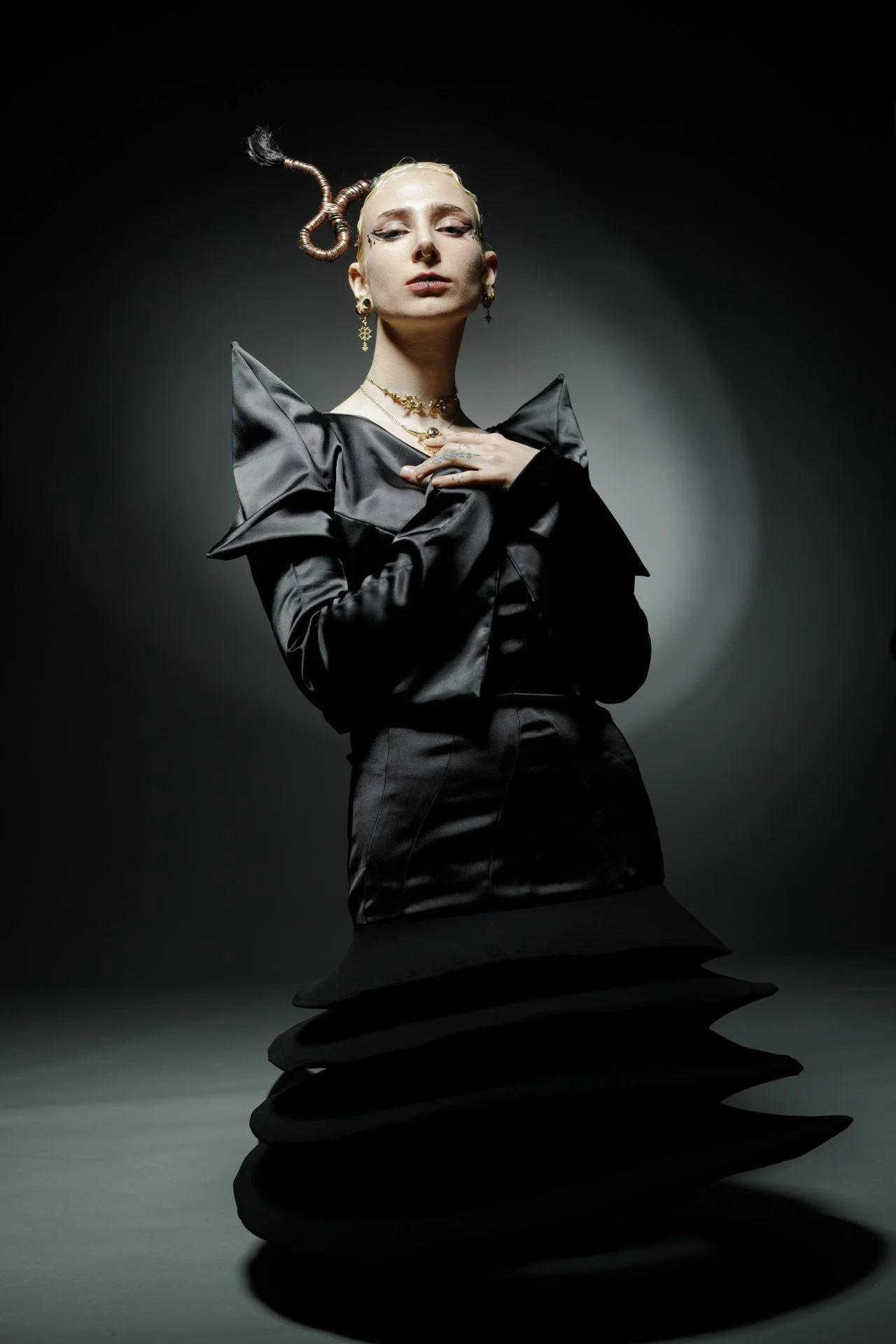 yi-chen-lee-paris-fashion-photographer-editorial-portrait-02.jpg