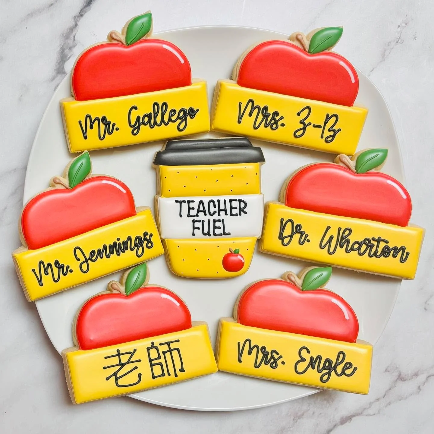 Fueling up teachers who are not appreciated enough! ❤️☕️🍎
.
.
.
.
#teacherfuel #teacher #schoolcookies #teachersofinstagram #teacherappreciationcookies #teacherappreciation #royalicing #royalicingcookies #cookiefavors #decoratedsugarcookies #customc