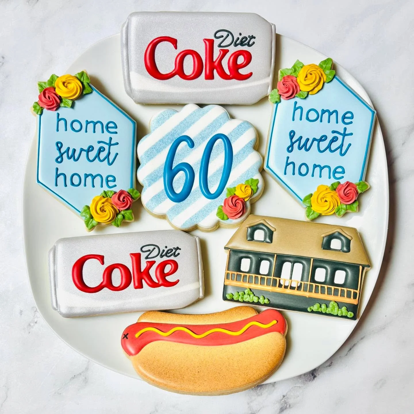 A favorites set to celebrate a milestone birthday and new dream home! 🎉
.
.
.
. 
#thisis60 #hotdog #dietcoke #homesweethome #happybirthday #happybirthdaycookies #birthdaycookies #birthdaytreats #birthdaypartyfavors #partyfavors #momsofinstagram #coo
