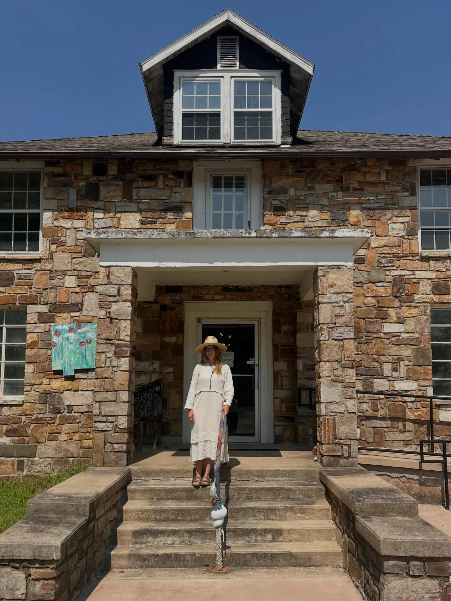 As we enter into the solstice portal, we are dreaming of the year ahead and looking forward to teaching workshops in 2026. We are wanting your opinions, thoughts, &amp; ideas 🕯️ 

What types of herbal workshops are you most interested in? 🤓

	1.	Cr