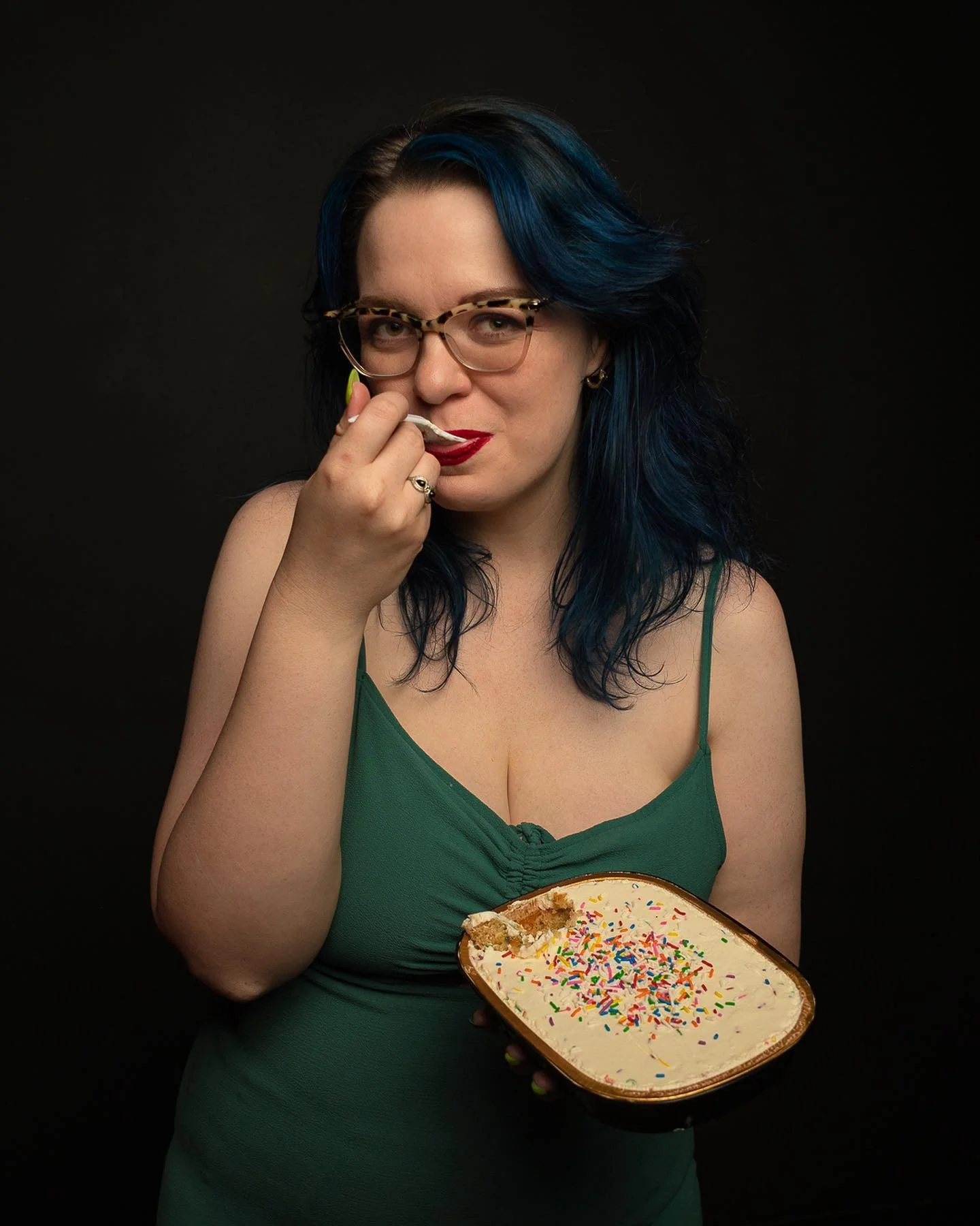 My wishes for us on my birthday. 

✨May you allow yourself a treat today

✨May you let your real laugh escape during moments of joy and not apologize for it 

✨May the fires in your life only burn what must die and allow for new growth 

✨May the wor