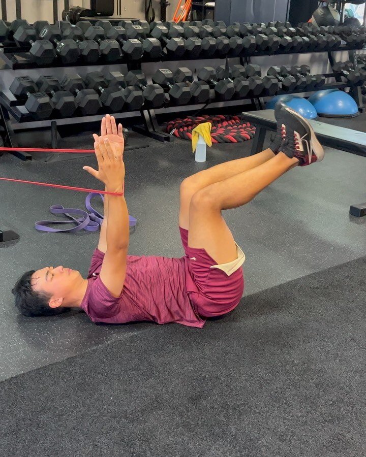 CORE FOCUS🧠 WEEK
Review:
🚨Banded Deadbugs
🚨Bell-up side plank
🚨Elevated Plank
🚨Core Circuit
🚨Banded Side plank with Abduction
🦾add these to your routine for a strong core