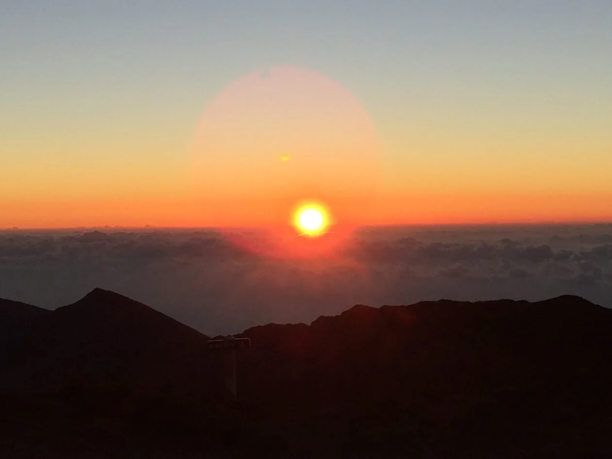 cropped-Sunrise-Maui.jpg