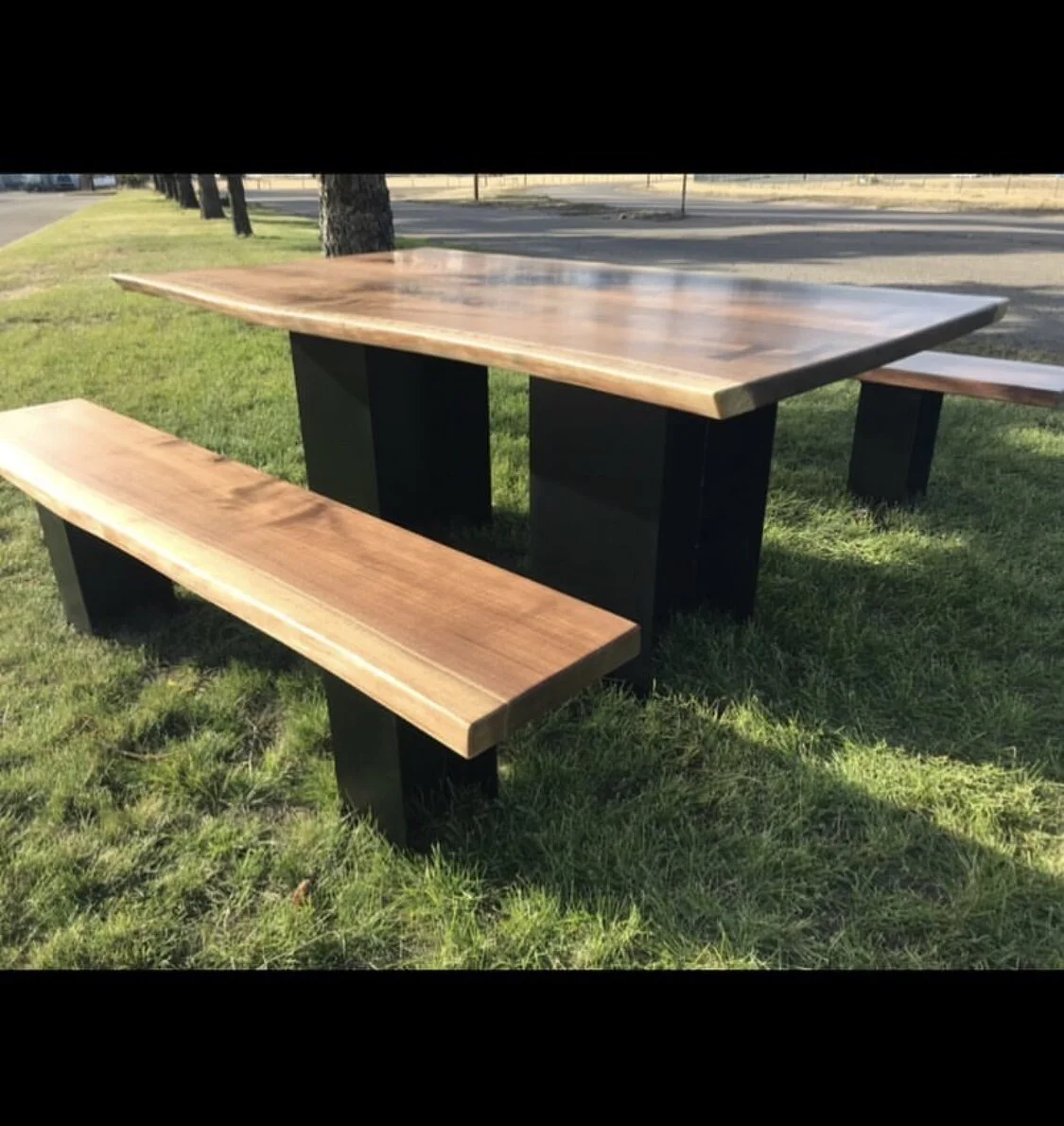 BillyBlocks, Canadian made, unique table, conference table, kitchen table, live edge table, hand crafted, custom furniture, custom woodwork, solid wood, art