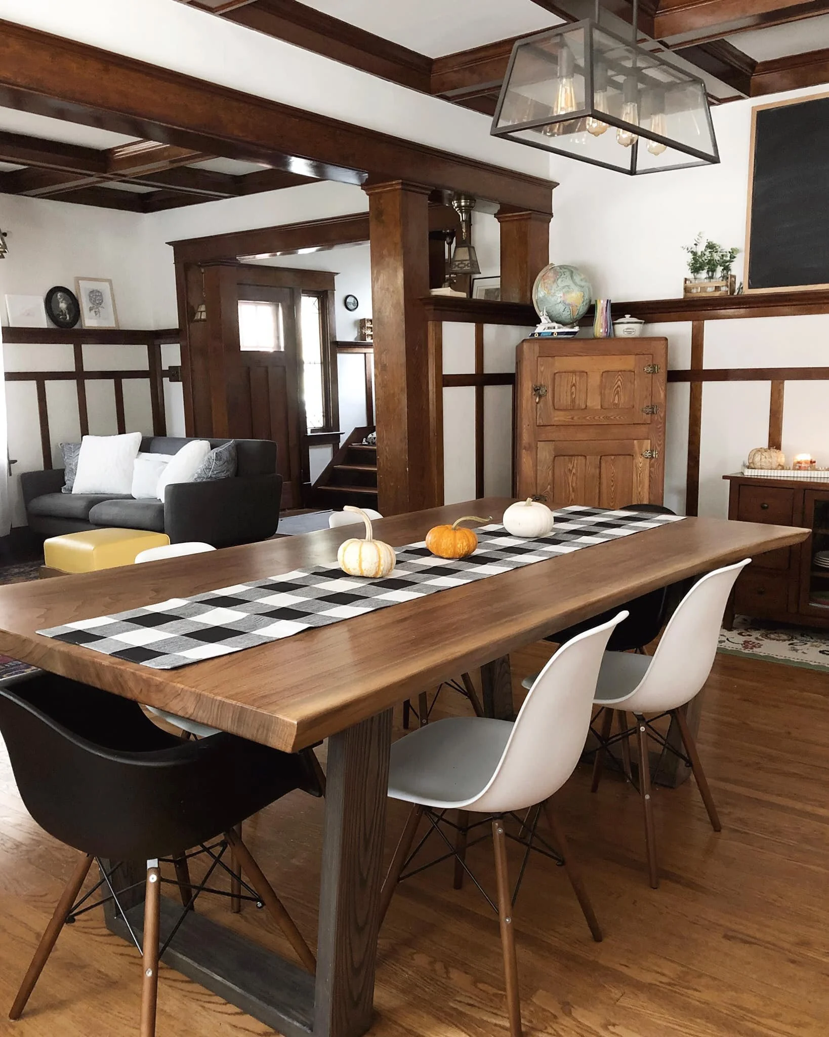 BillyBlocks, Canadian made, high quality, unique table, conference table, high end, kitchen table, live edge table, hand crafted, custom furniture, timeless, custom woodwork, solid wood, art