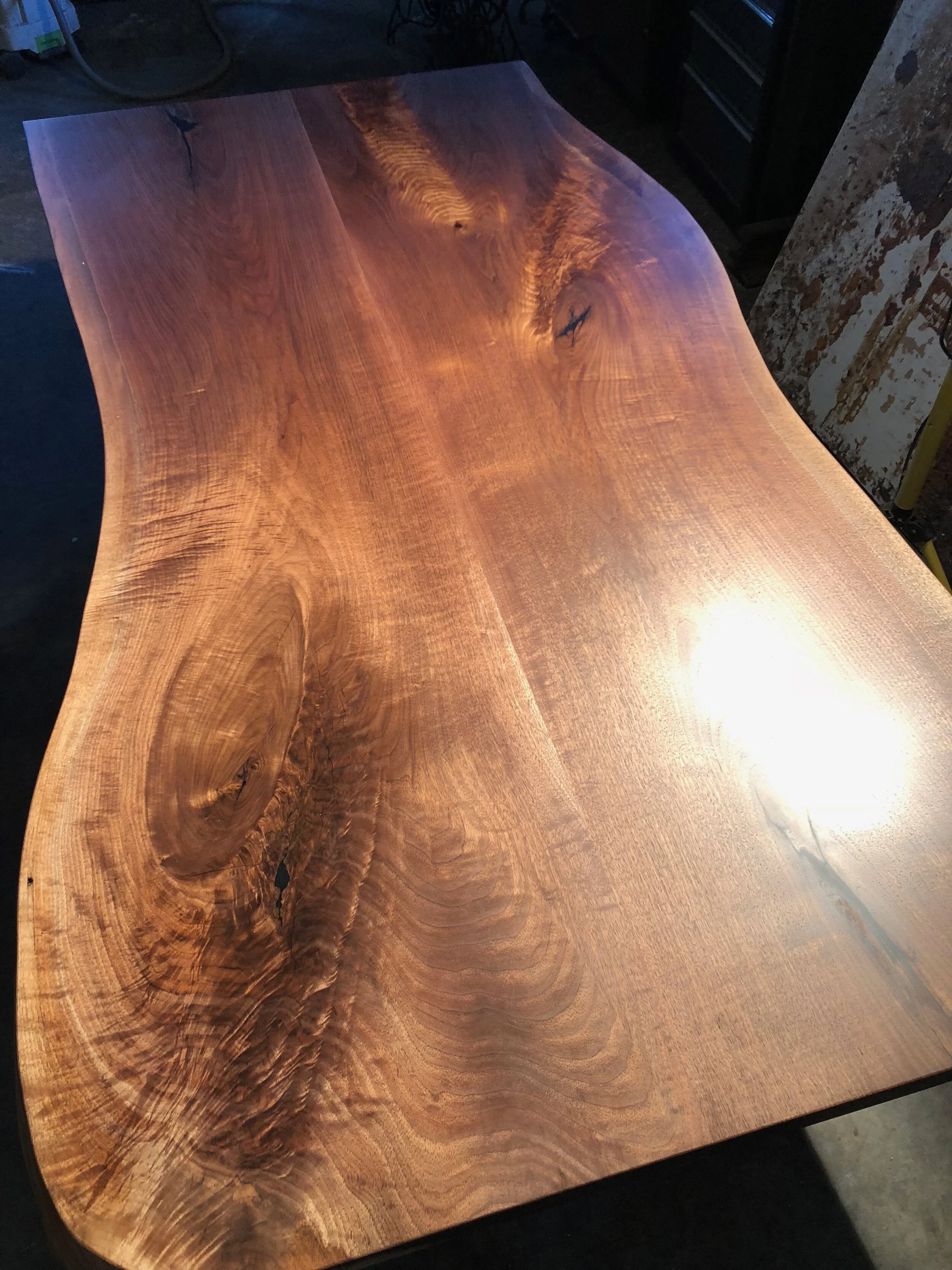 BillyBlocks, Canadian made, unique table, conference table, kitchen table, live edge table, hand crafted, custom furniture, custom woodwork, custom welding, custom metal work, solid wood, art