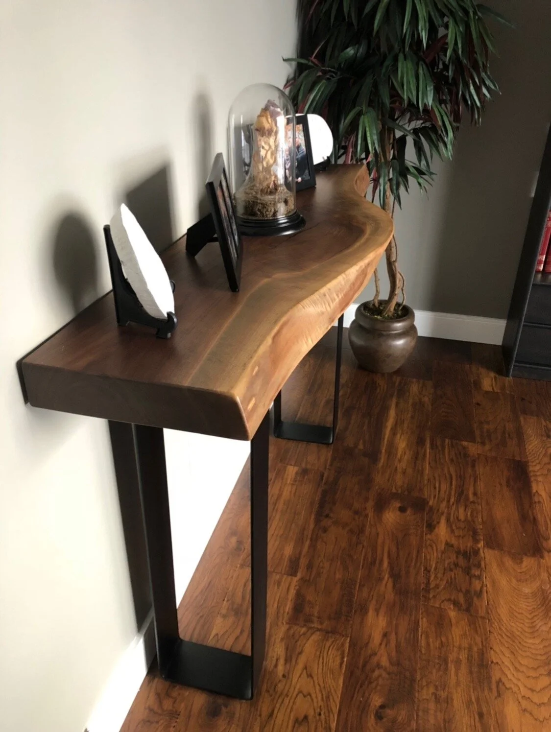 BillyBlocks, Canadian made, high quality, unique table, conference table, high end, kitchen table, live edge table, hand crafted, custom furniture, timeless, custom woodwork, solid wood, art