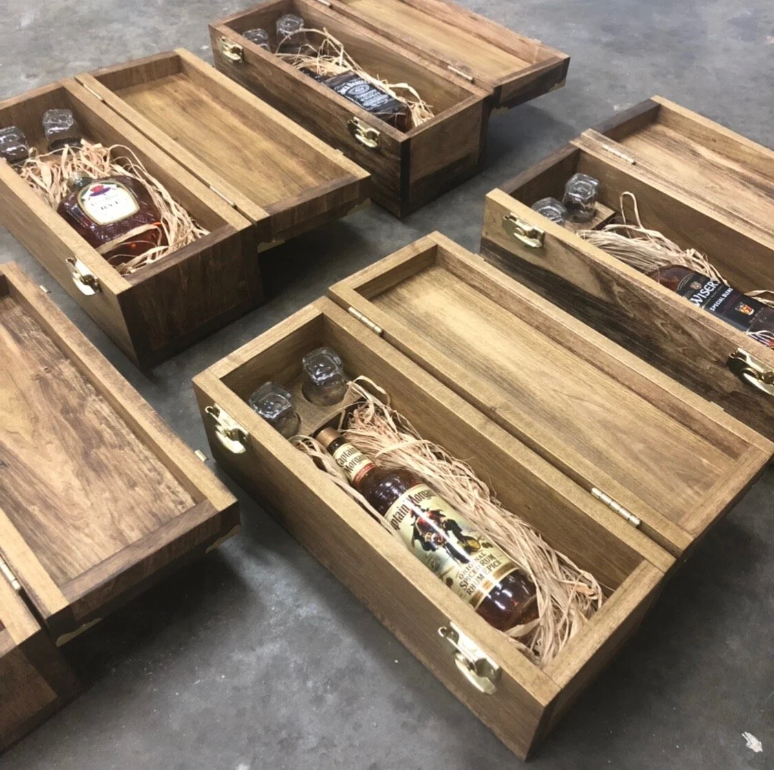 Custom gift, corporate gift ideas, BillyBlocks, engraver, laser engraver, photo etch, signage, custom sign, high quality, unique art, hand crafted, custom furniture, timeless, custom woodwork, solid wood, art