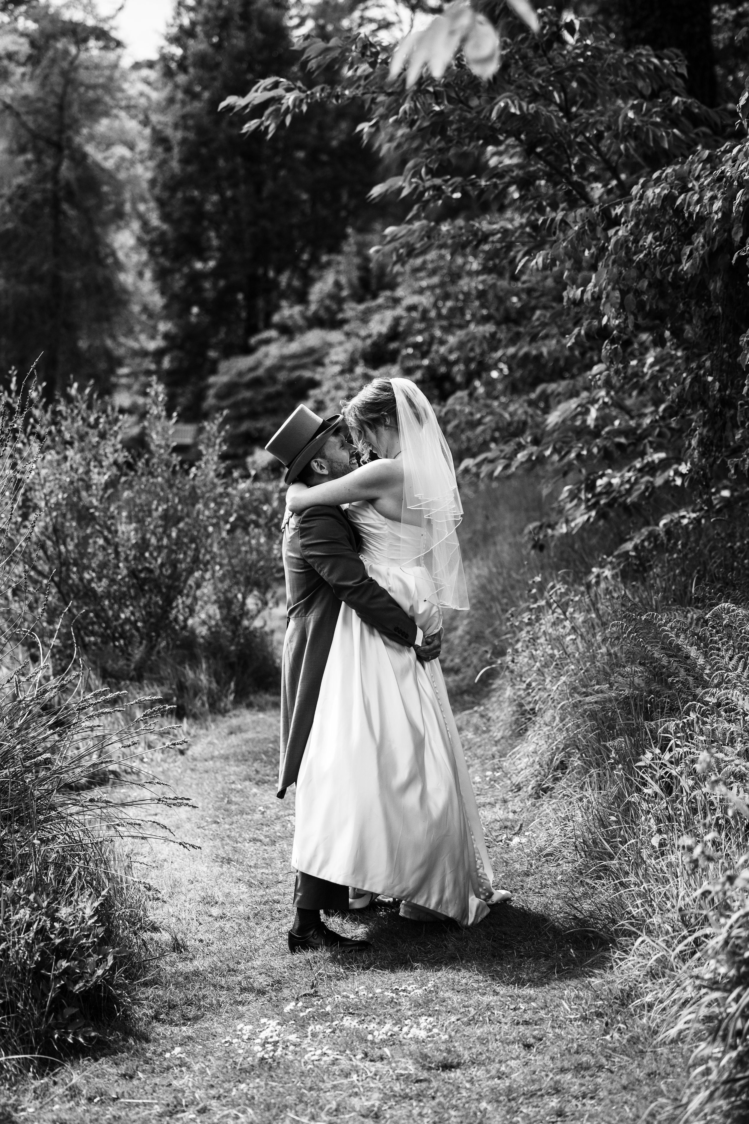 Lydia & Rob - The Official Wedding Photos (821).jpg