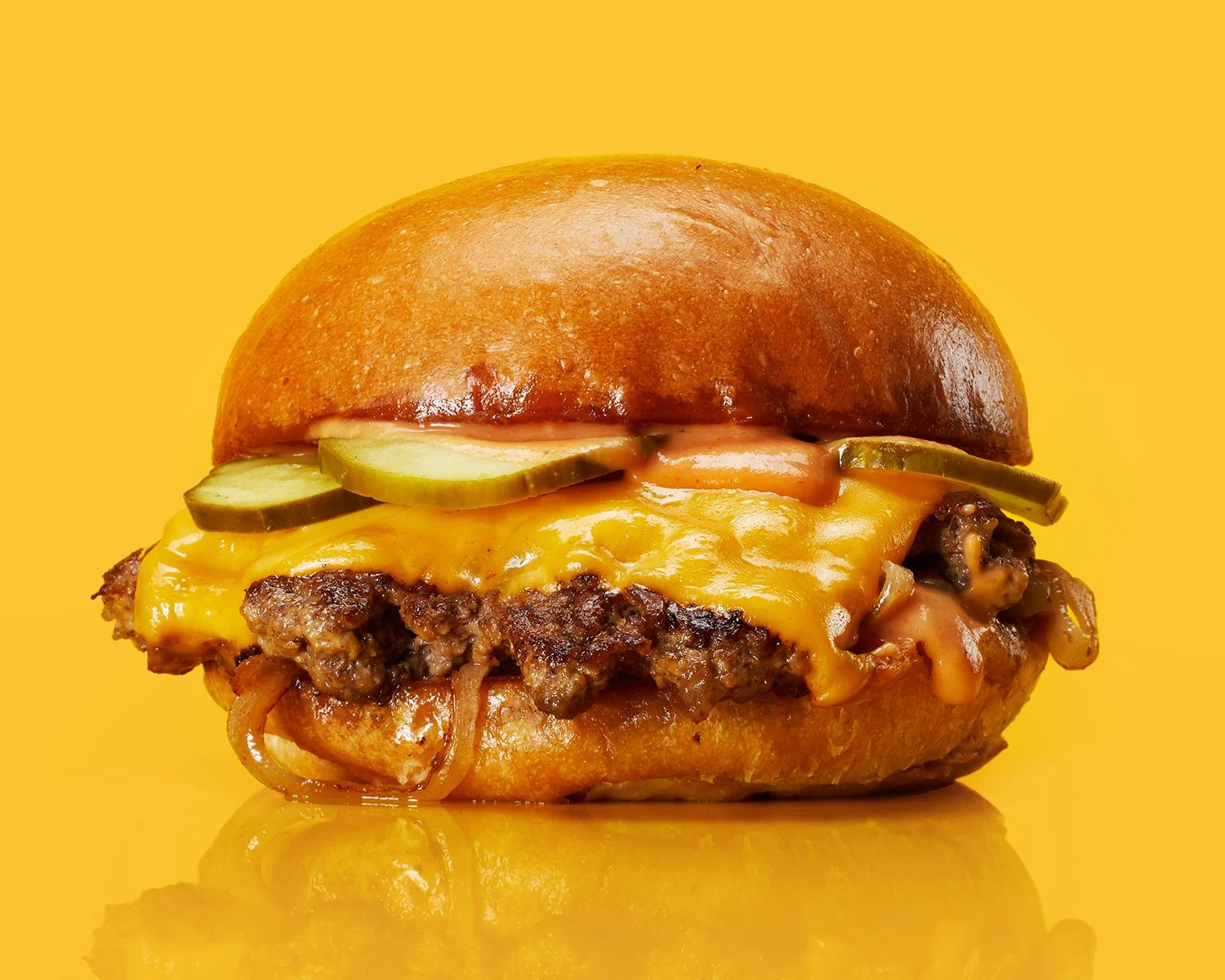 home-frite_CheeseBurger_6-21-22_075Hero.jpg