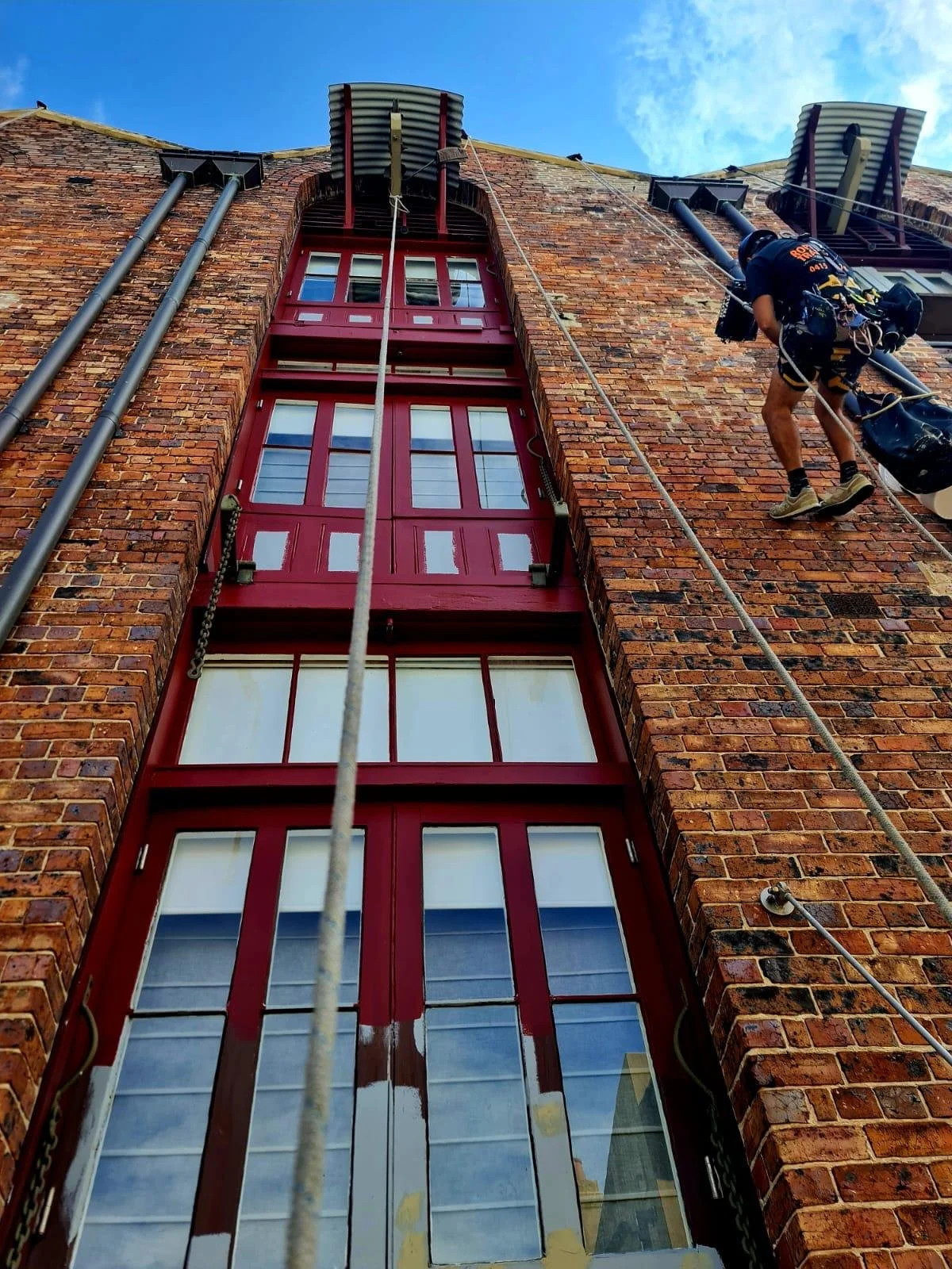 Rope access and Abseiling Services