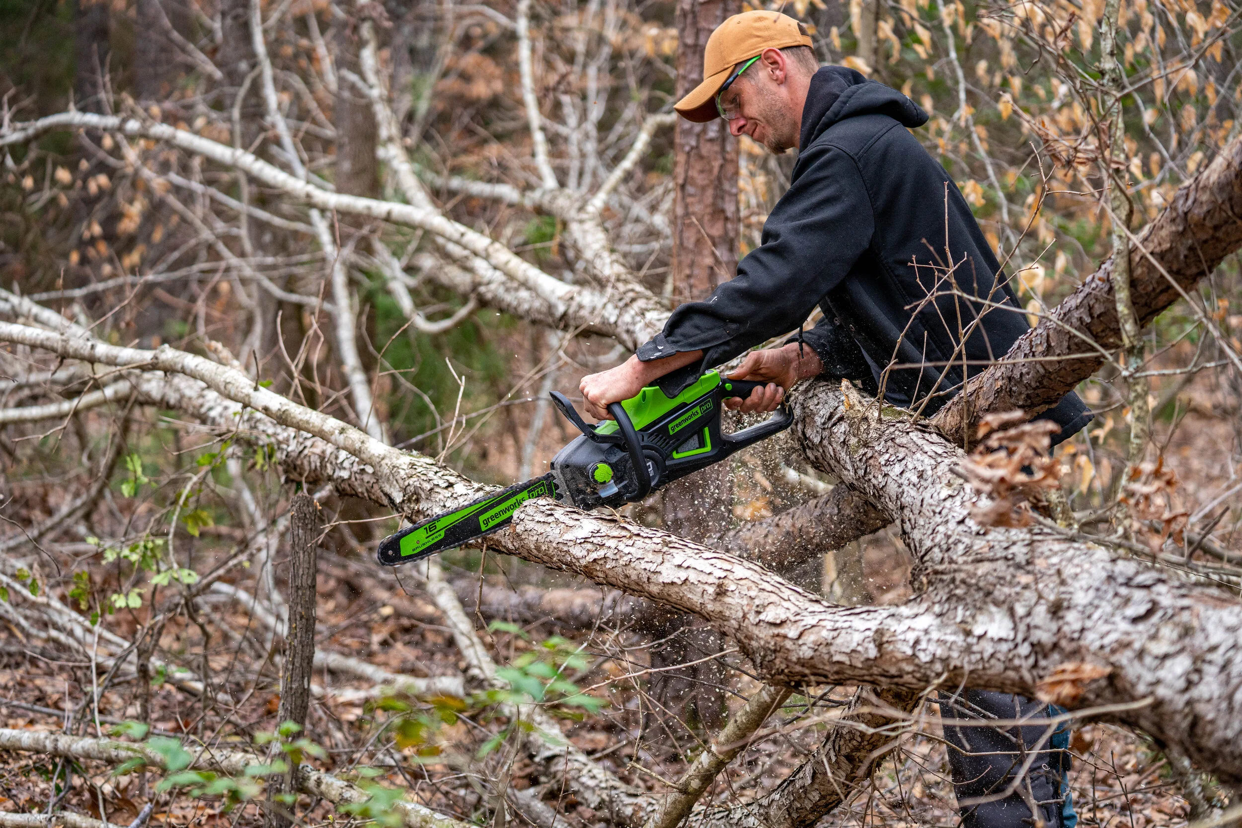 60V Brushless Chainsaw — Greenworks