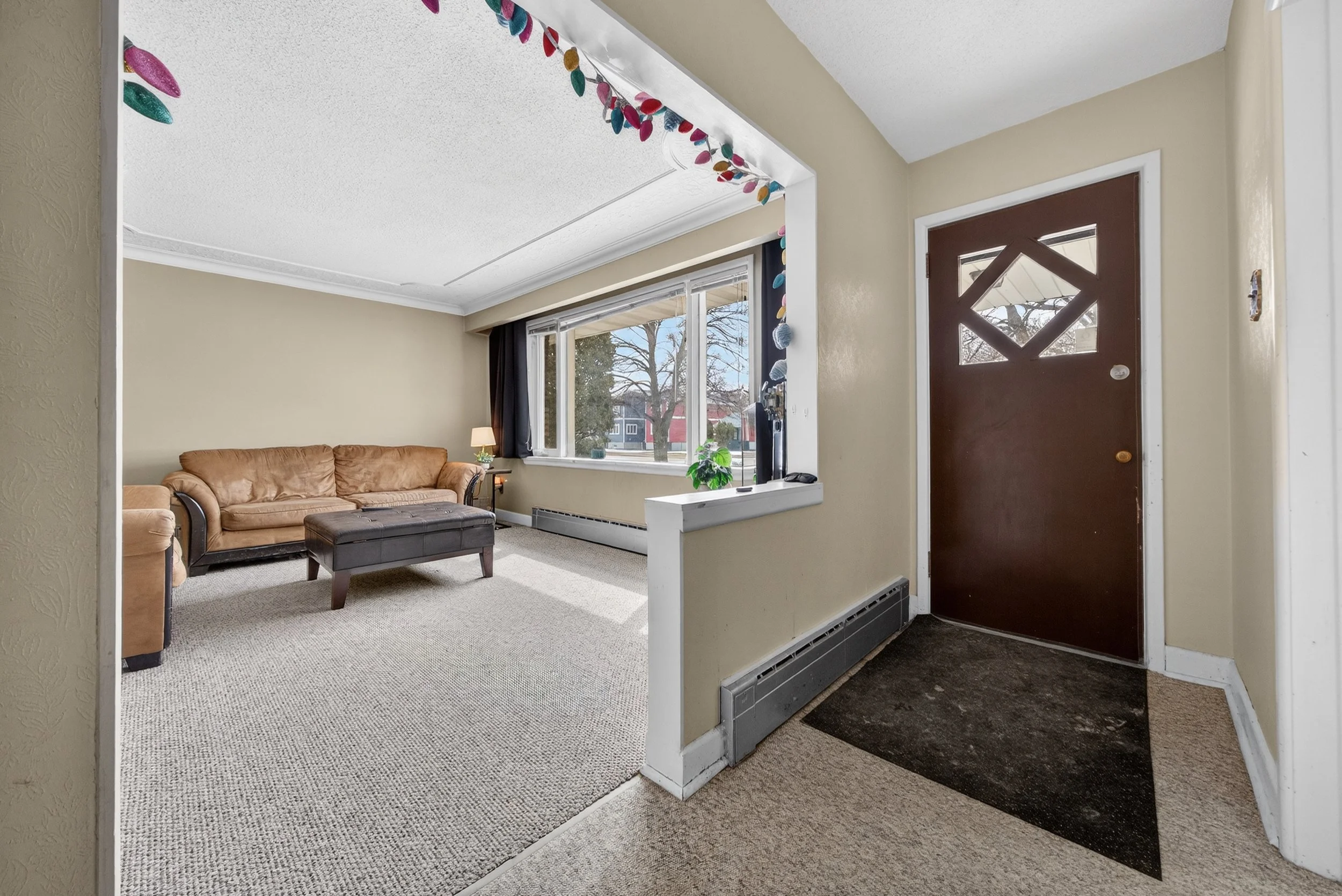 433 Regent Avenue West b (1).jpg