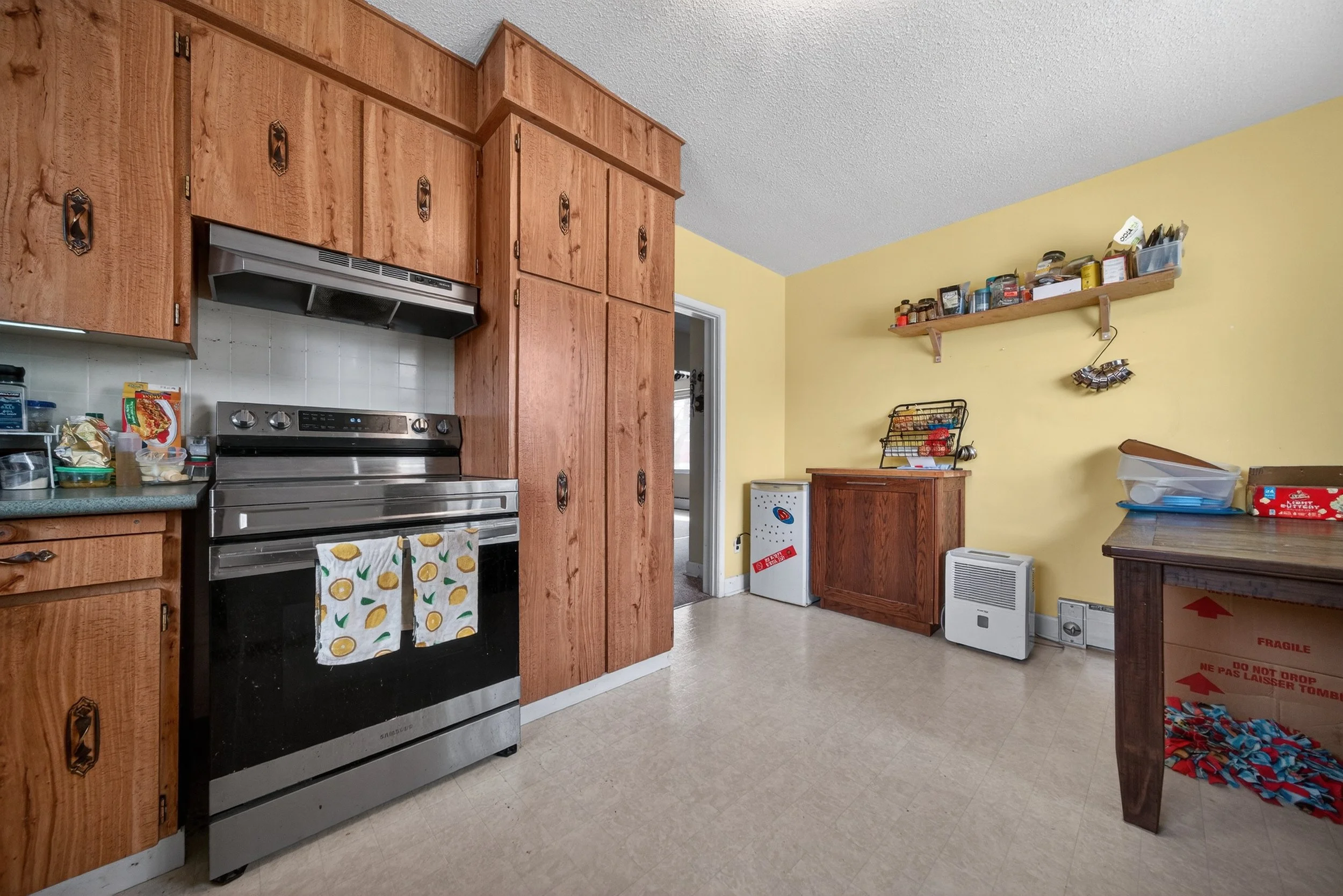 433 Regent Avenue West c (1).jpg