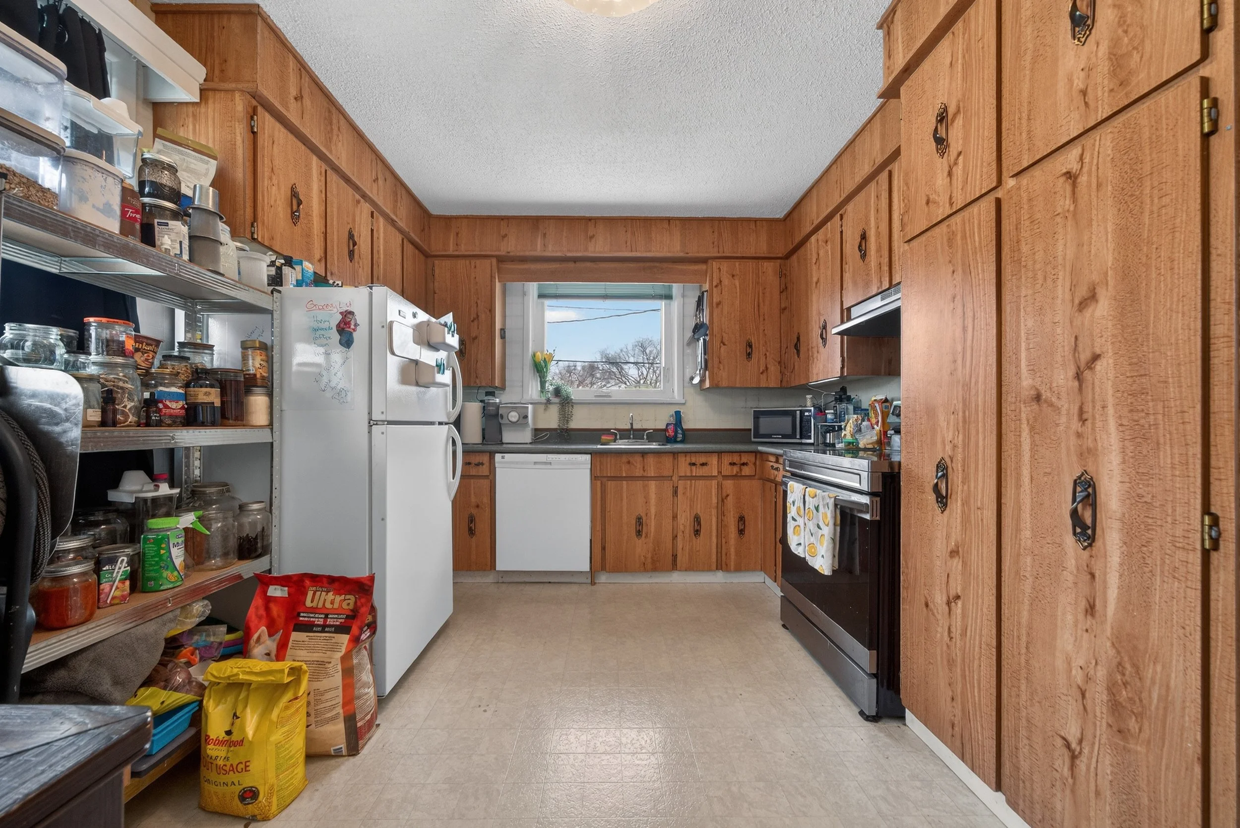 433 Regent Avenue West c (6).jpg