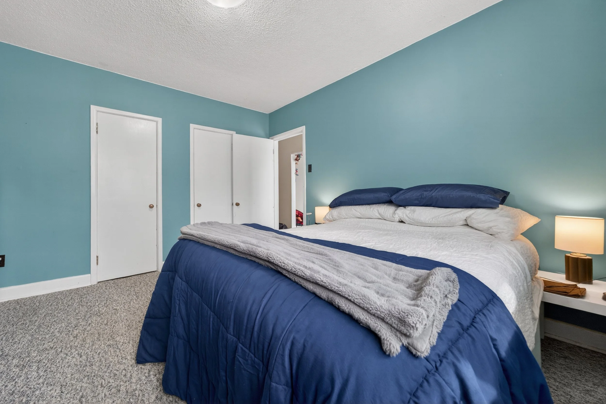 433 Regent Avenue West d (3).jpg