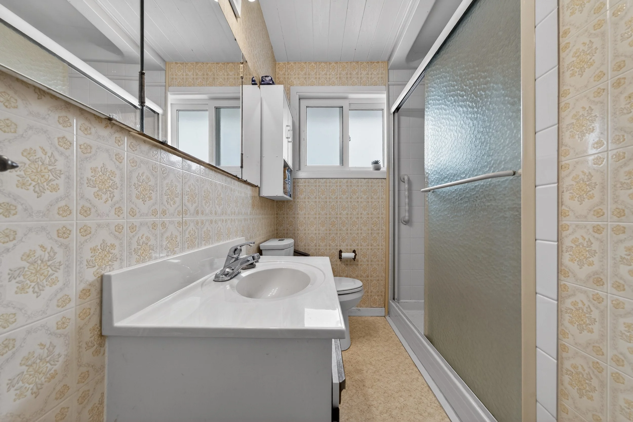 433 Regent Avenue West e (3).jpg