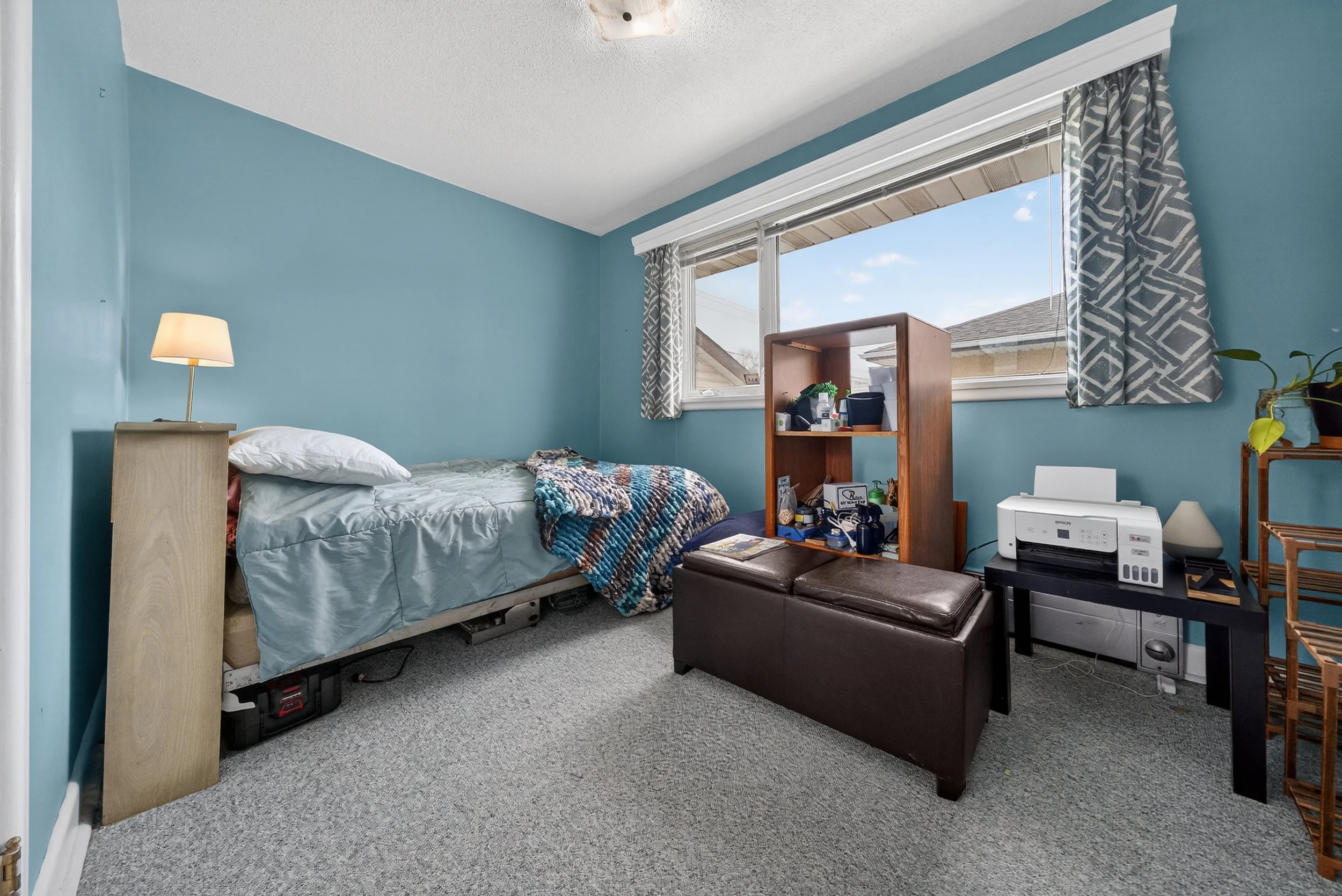 433 Regent Avenue West f (1).jpg