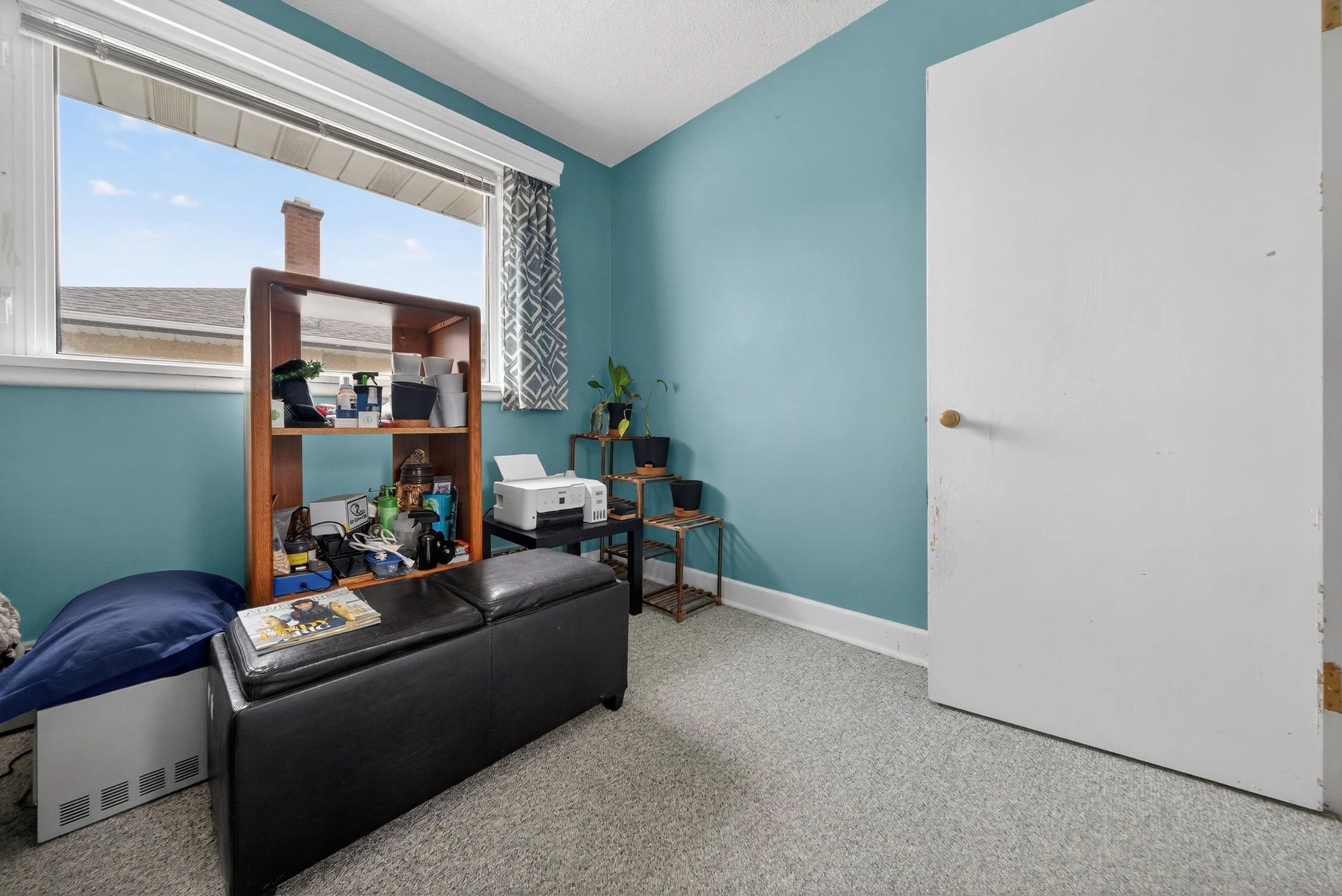 433 Regent Avenue West f (4).jpg