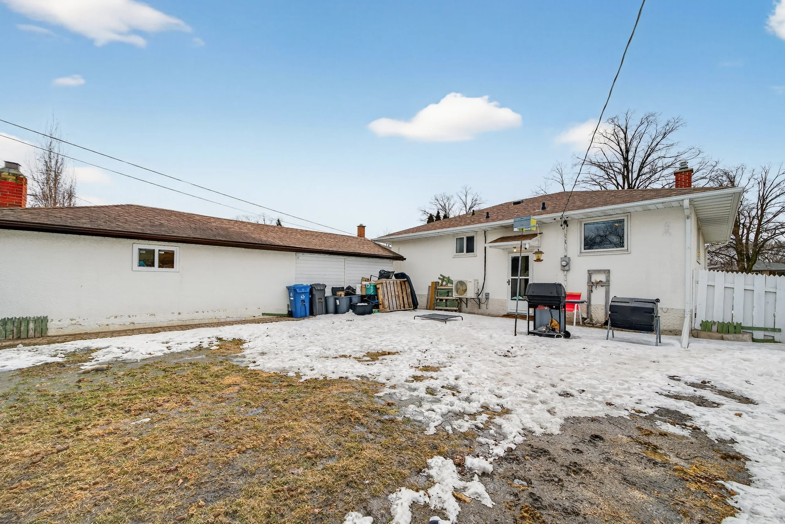 433 Regent Avenue West l (4).jpg