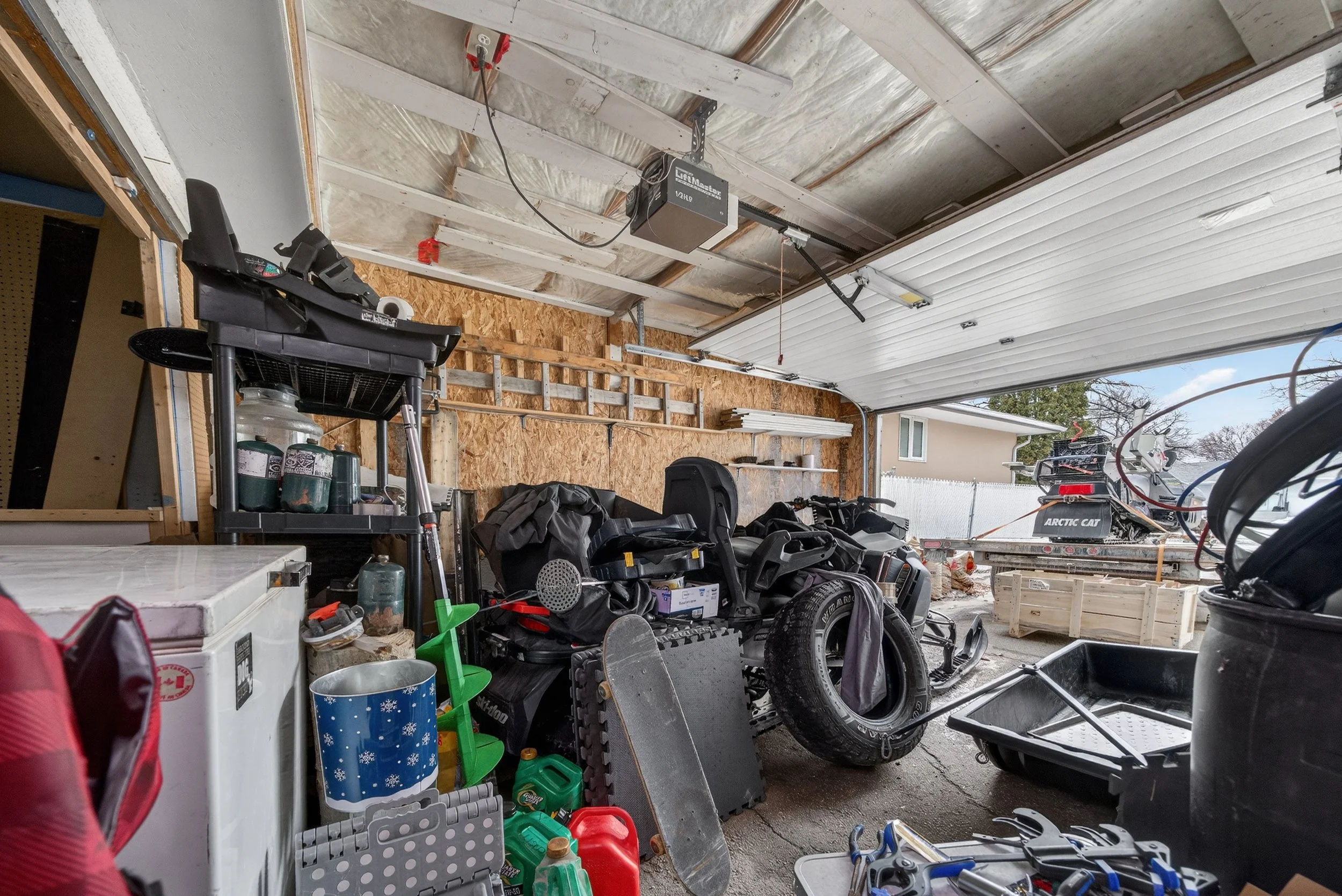 433 Regent Avenue West m (1).jpg