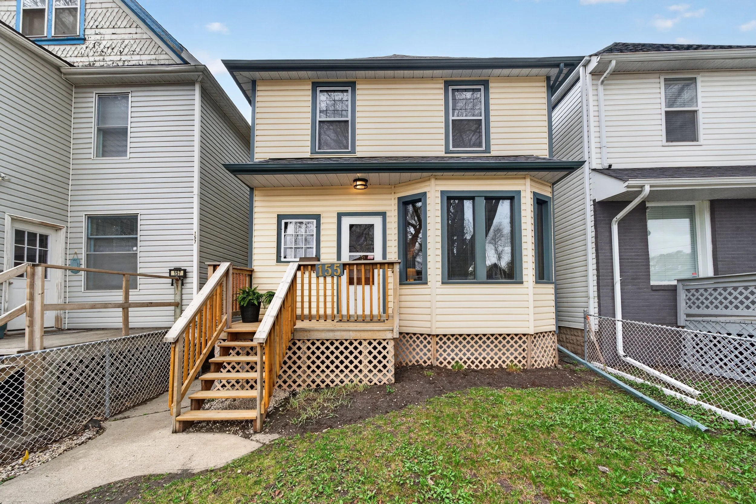 155 Lansdowne Avenue (1a) (2).jpg