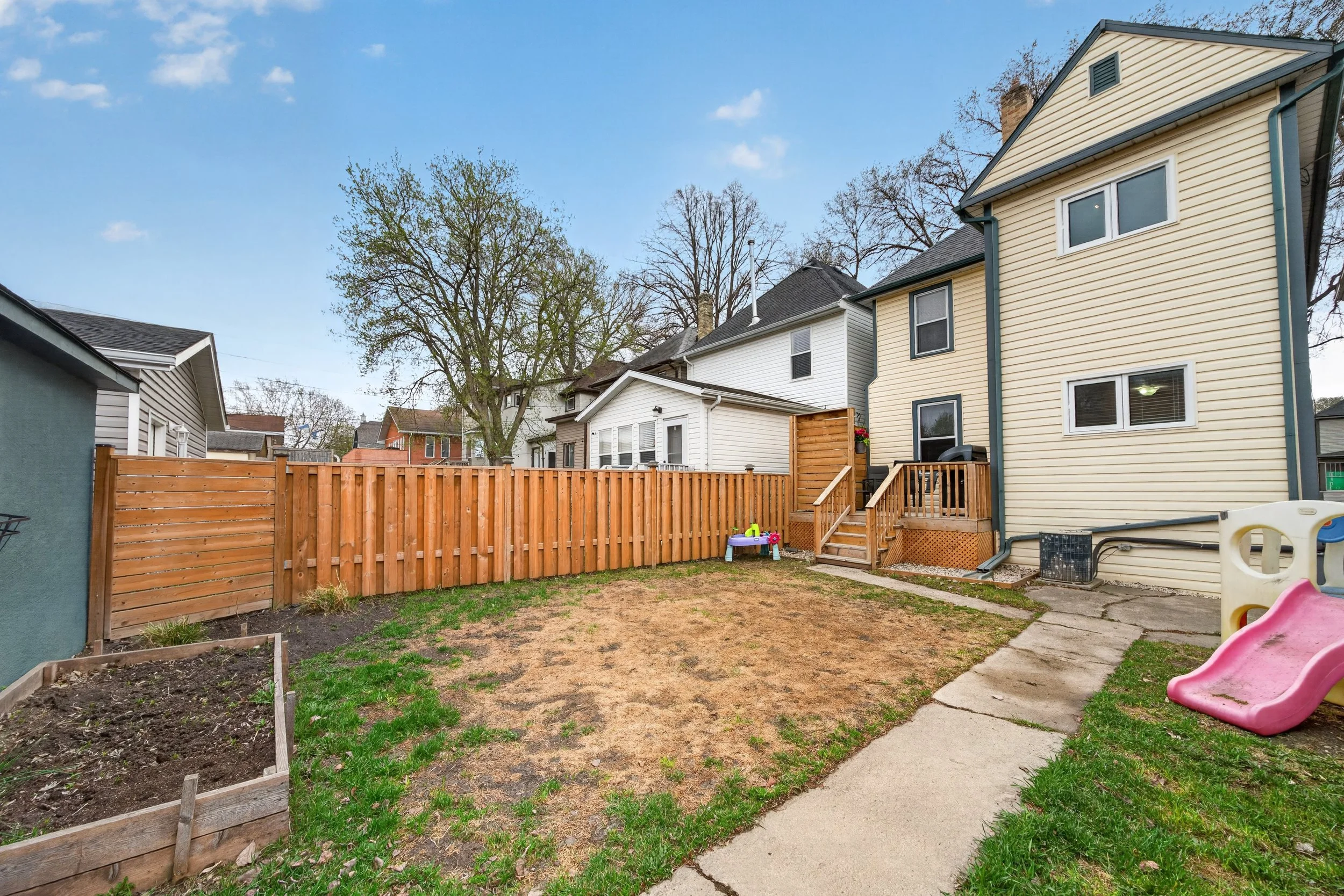 155 Lansdowne Avenue (9b) (1).jpg