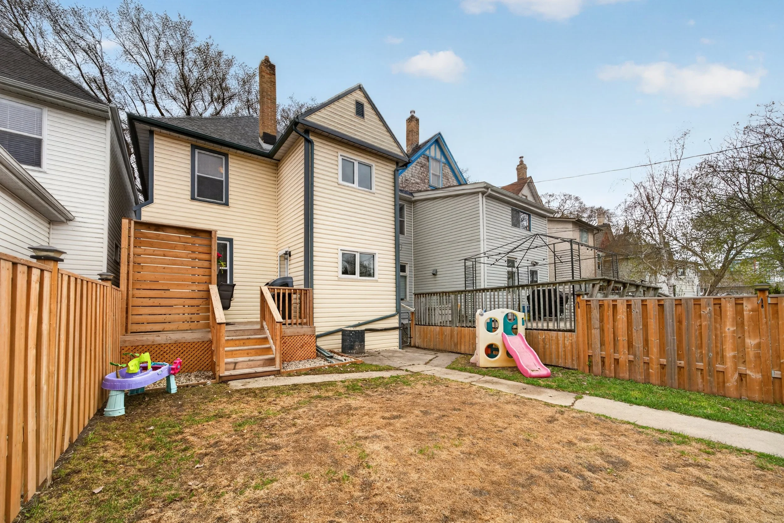 155 Lansdowne Avenue (9b) (3).jpg
